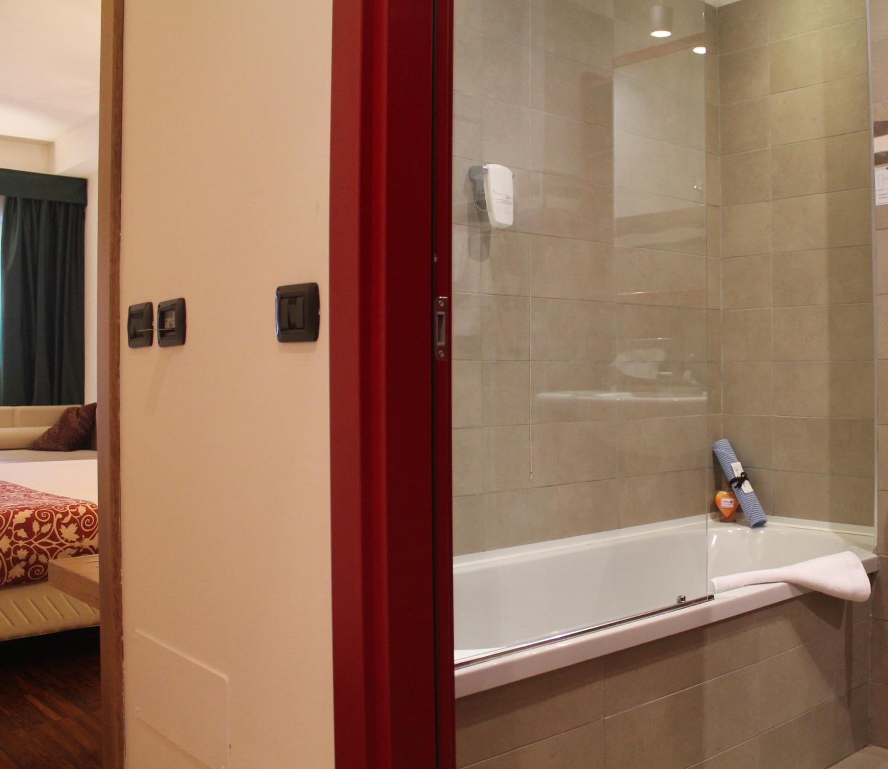 Double Room with Extra Bed - Photo 5