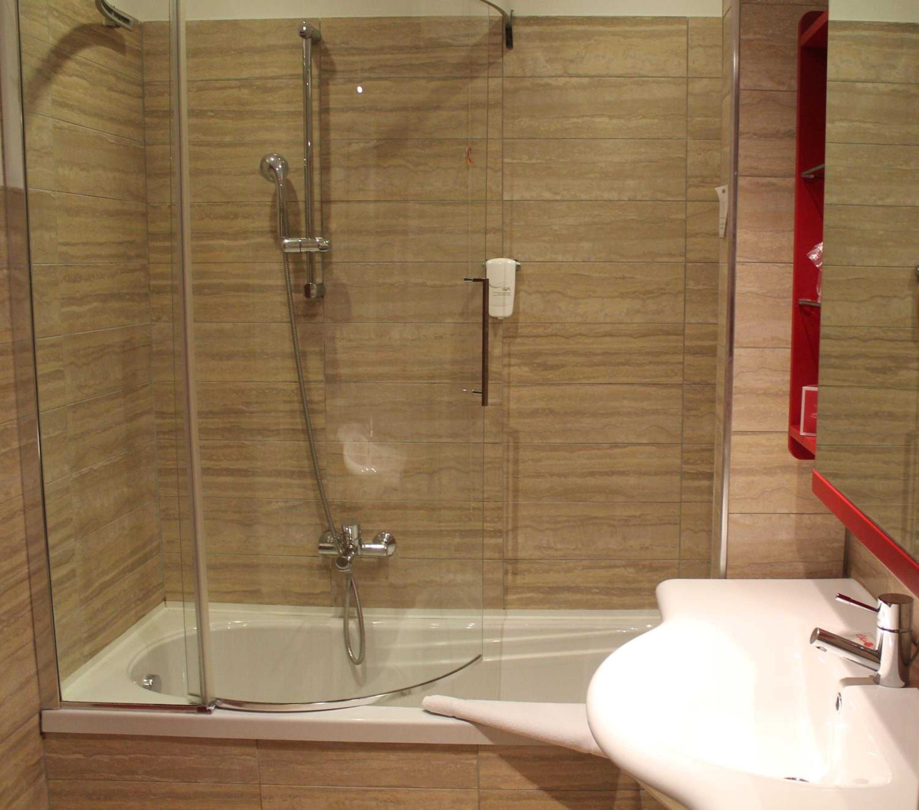 Twin Room - Photo 4
