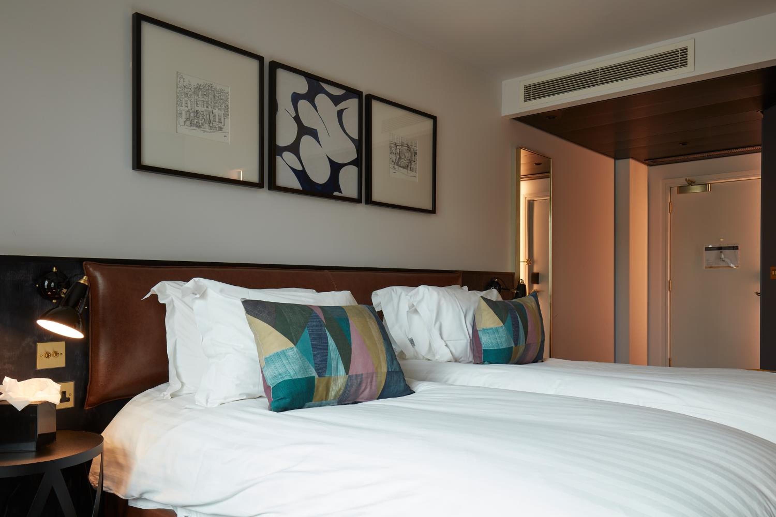 Standard Twin Room - Photo 1