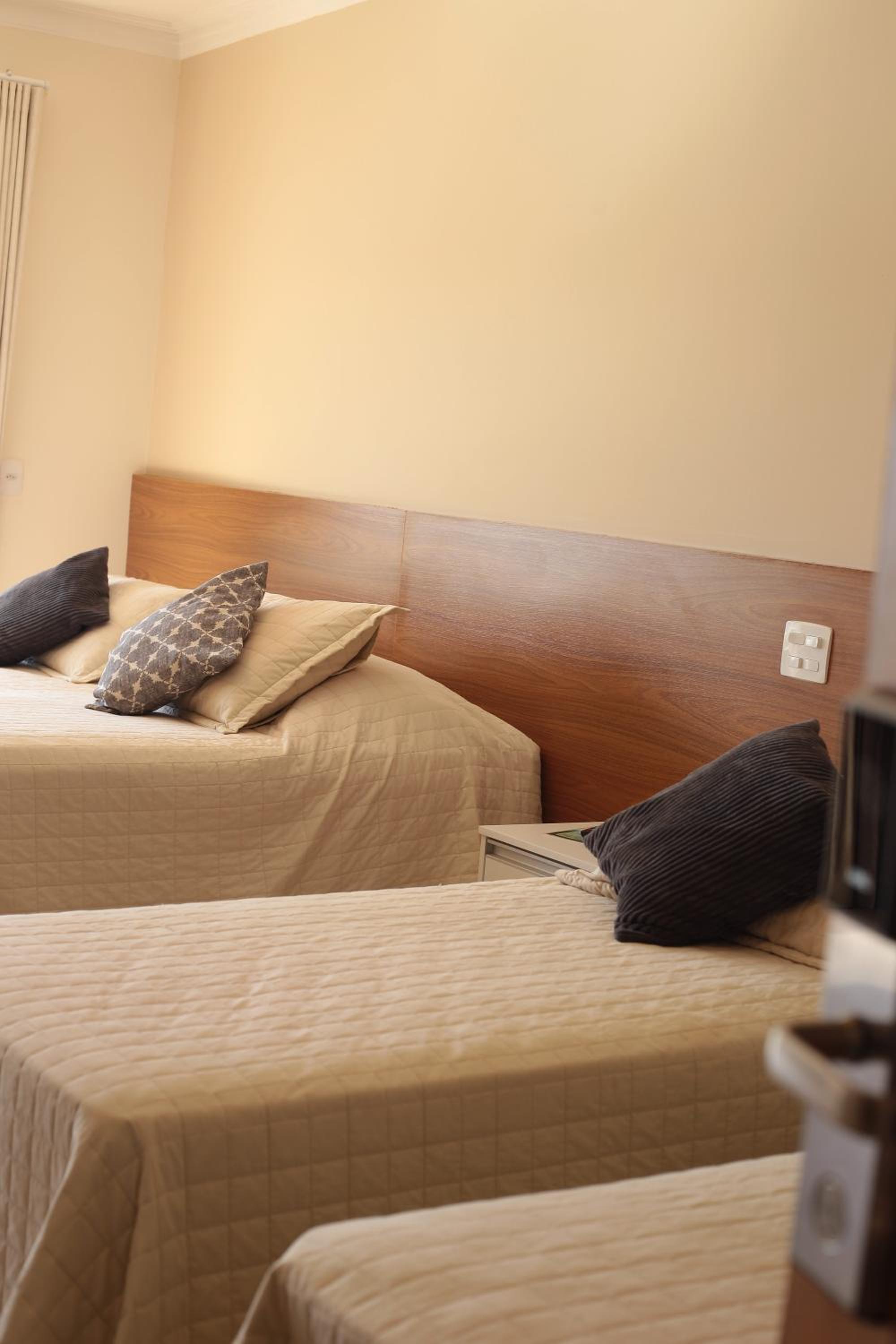 Quadruple Room with Bath photo 1
