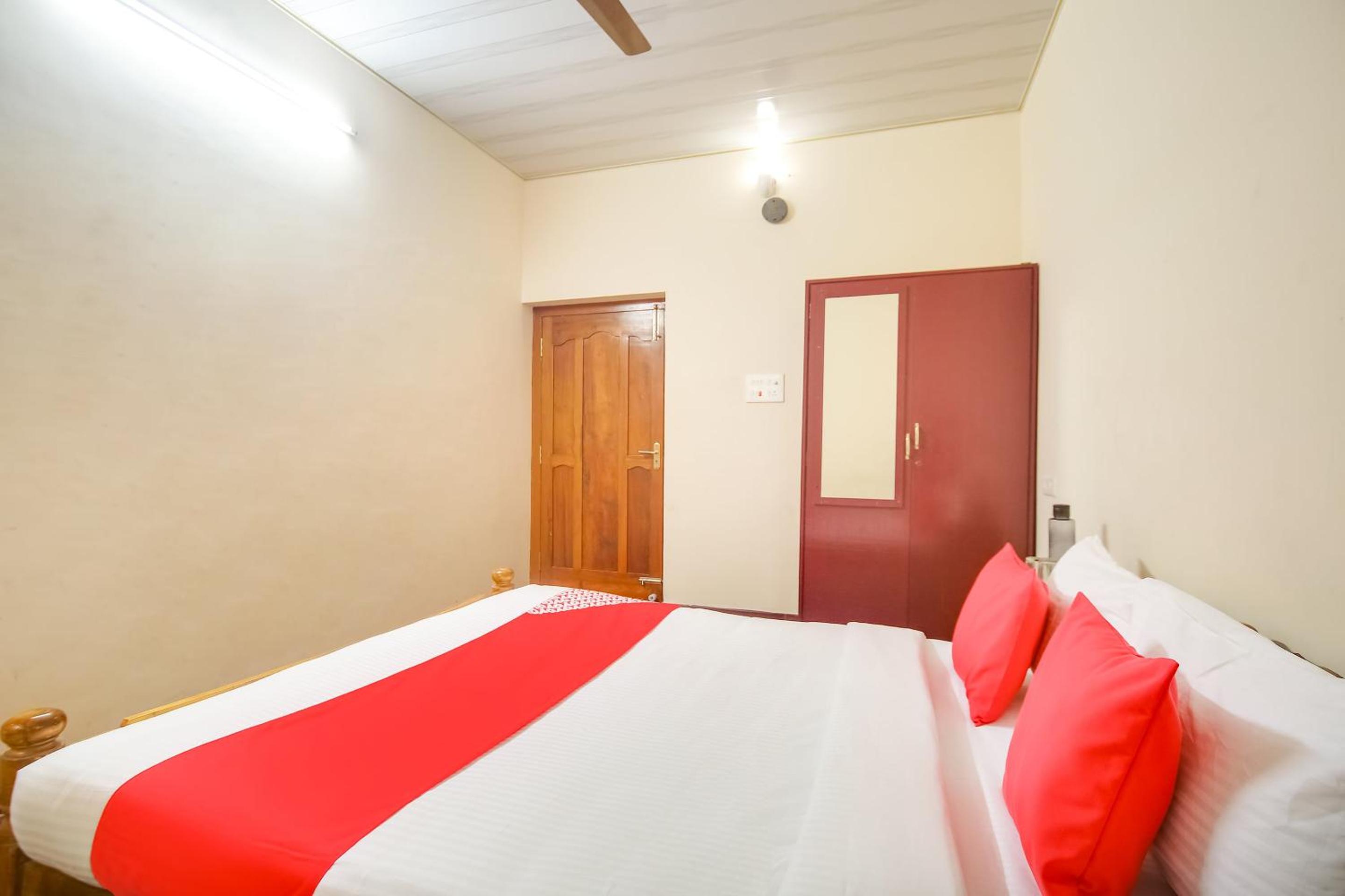 Classic Triple Room photo 2