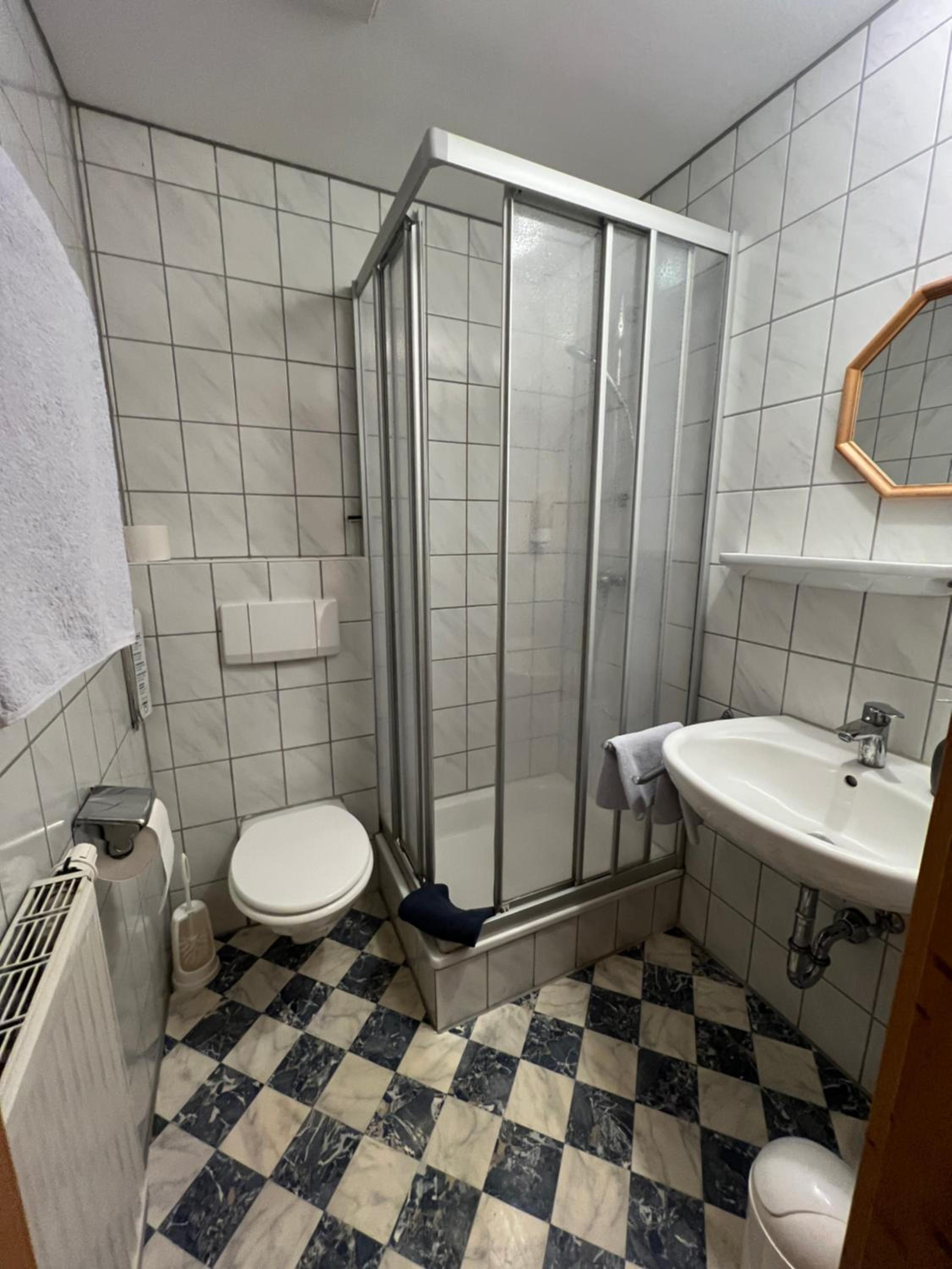 Double Room With Private Bathroom photo 2