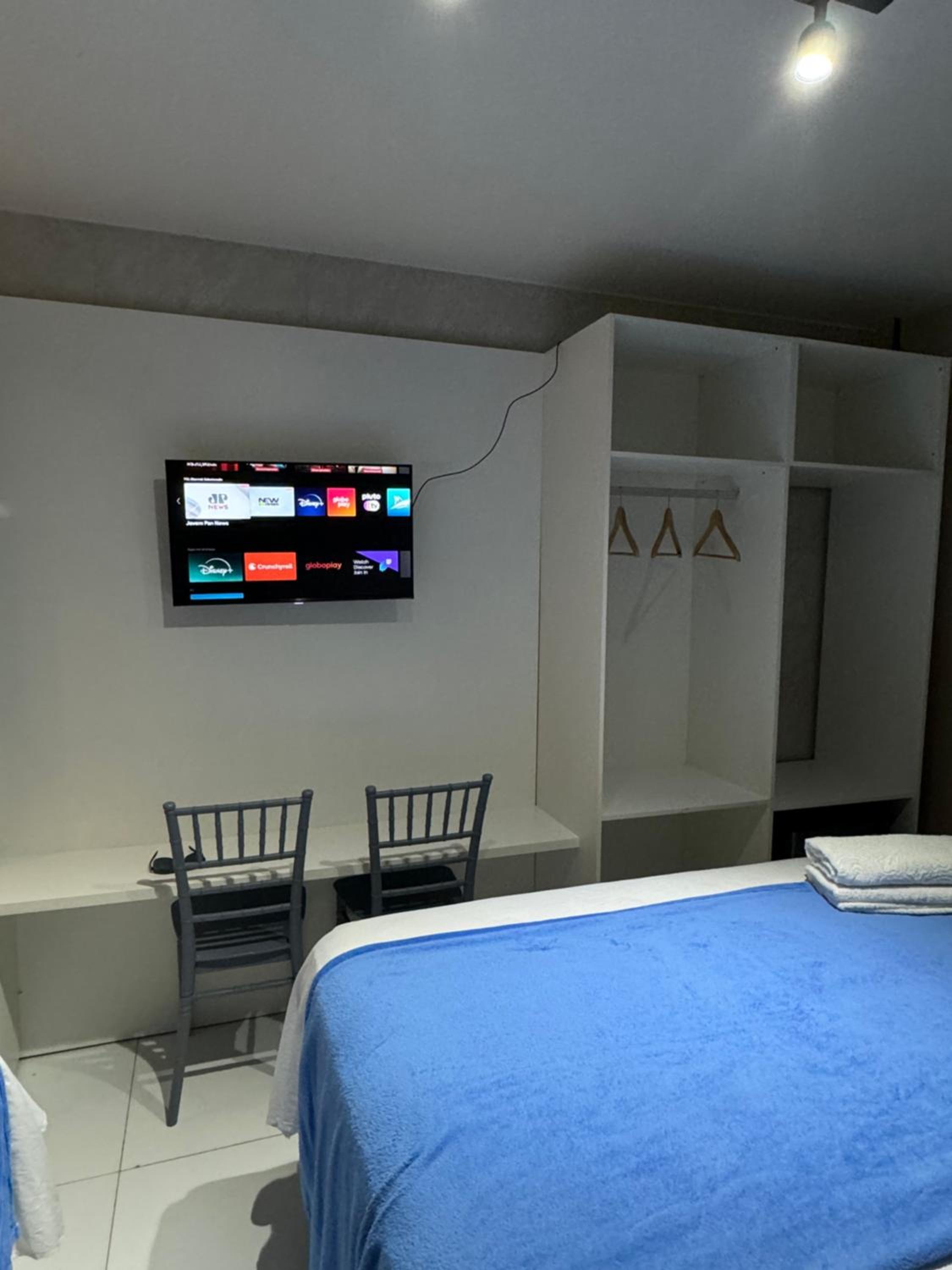 Apartment photo 2