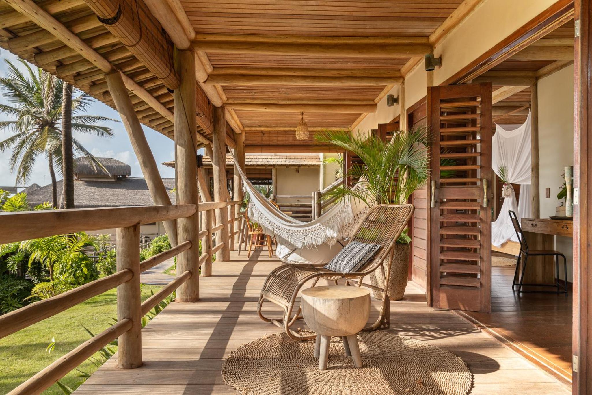 Bungalow with Patio - Photo 4