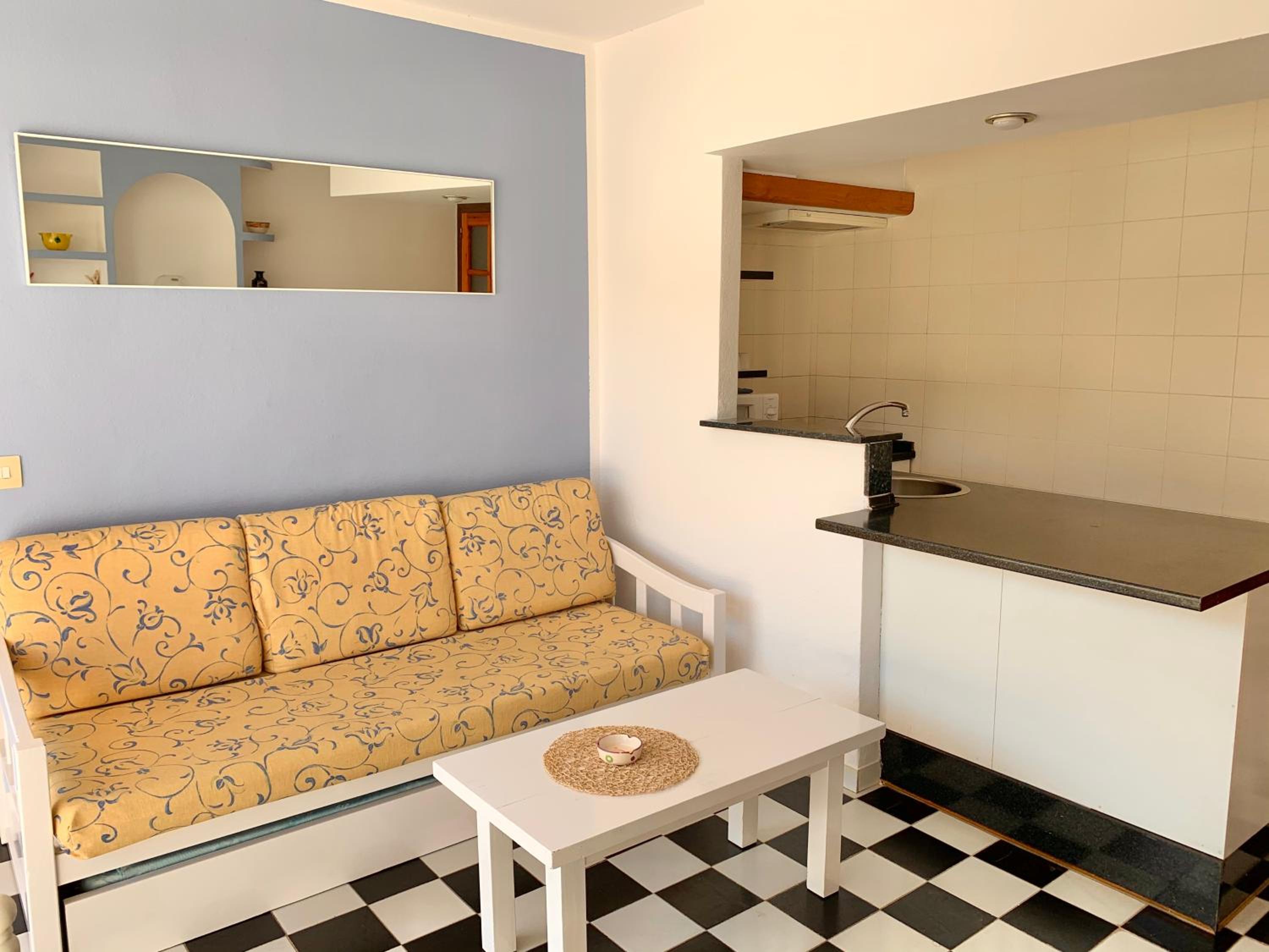 One-Bedroom Apartment With Terrace photo 3
