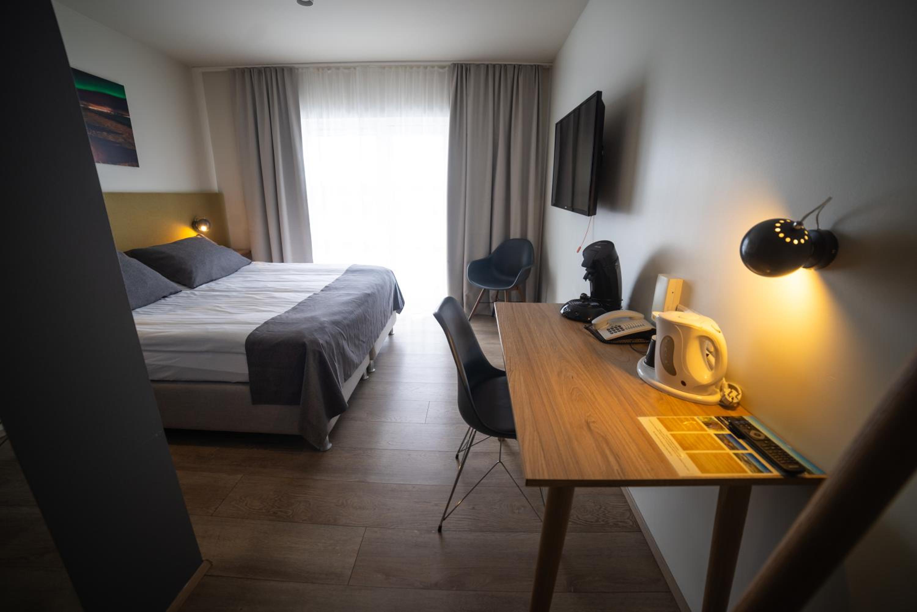 Standard Twin Room - Photo 6