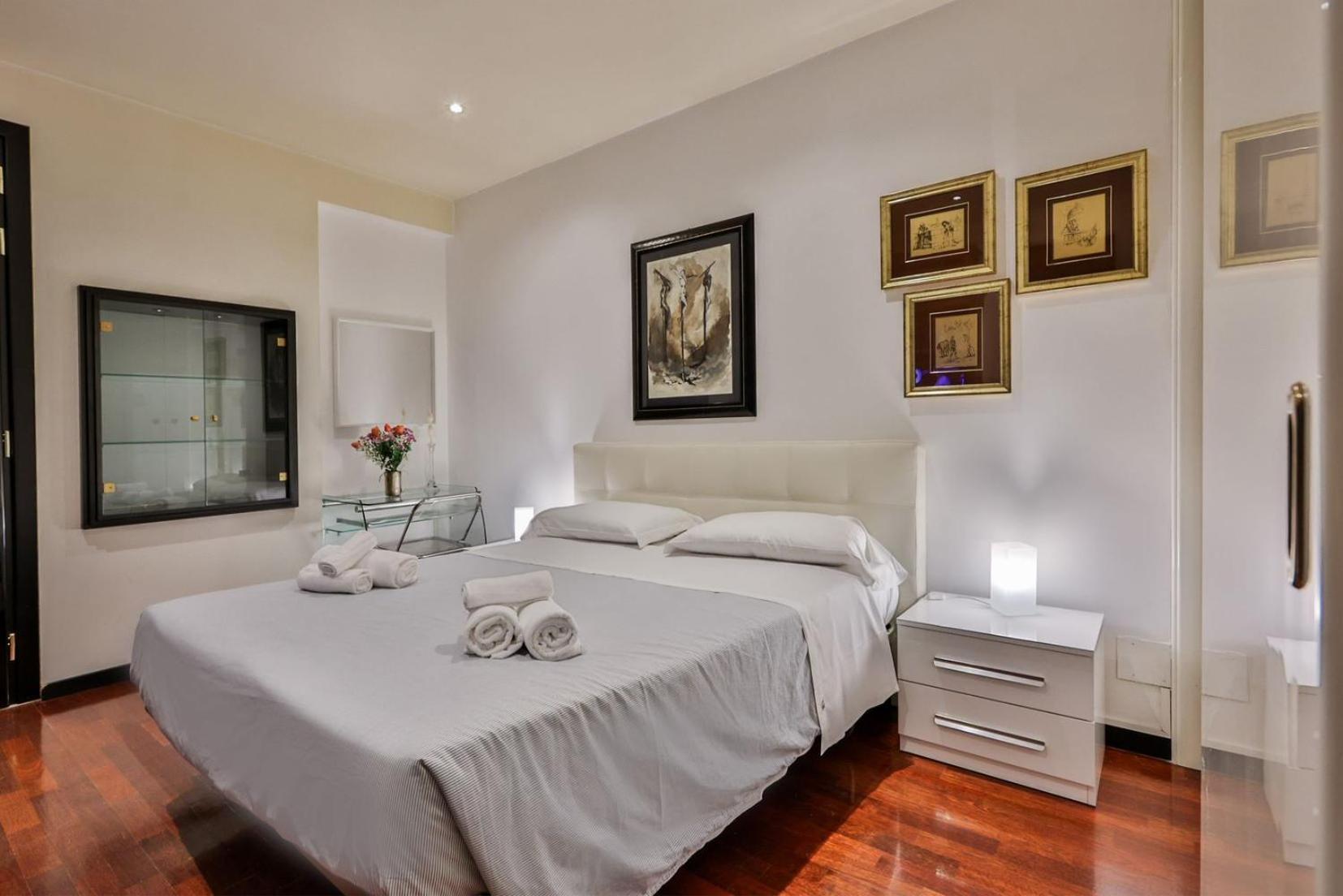 Double Room with Private Bathroom photo 1