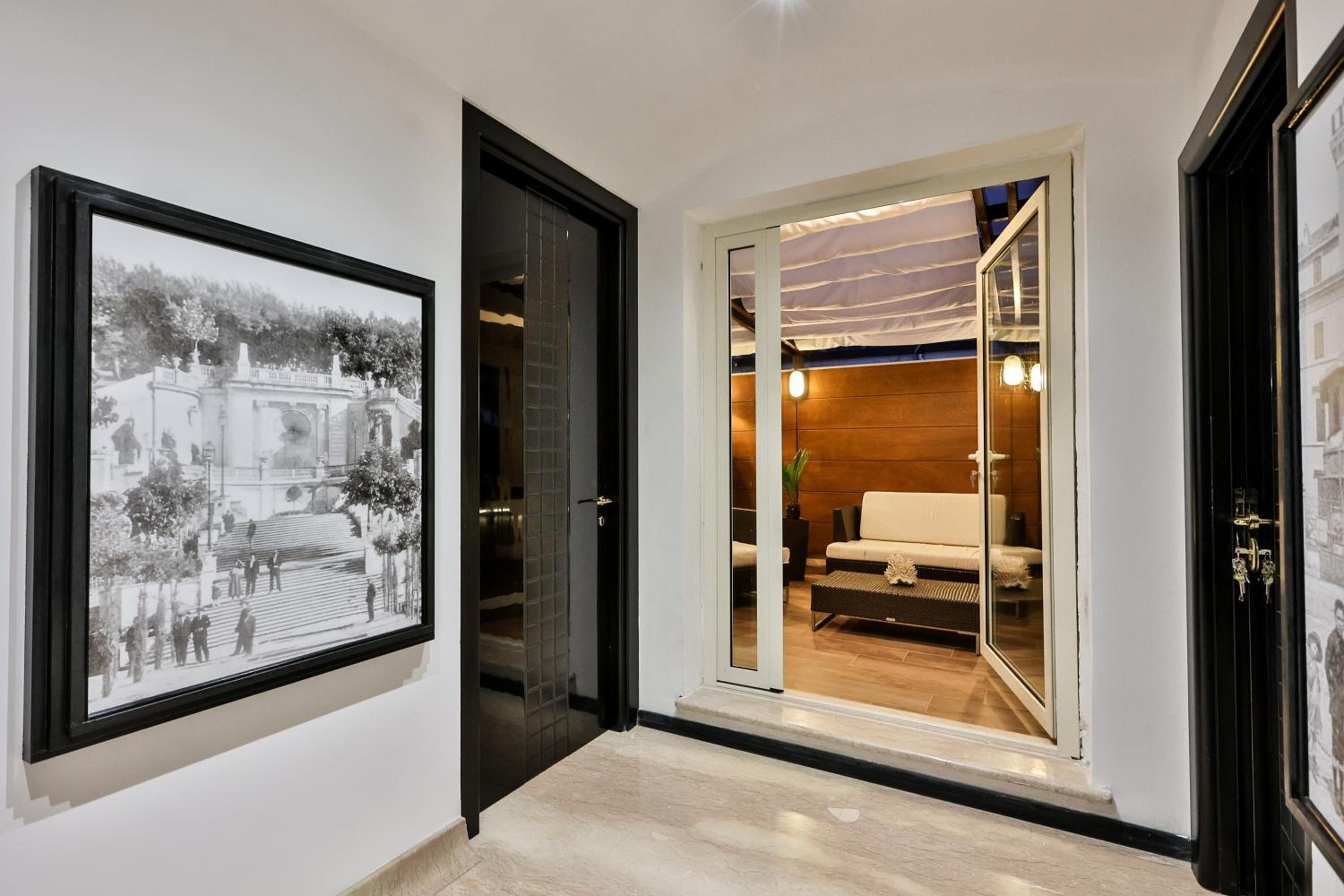 Double Room with Private Bathroom photo 2