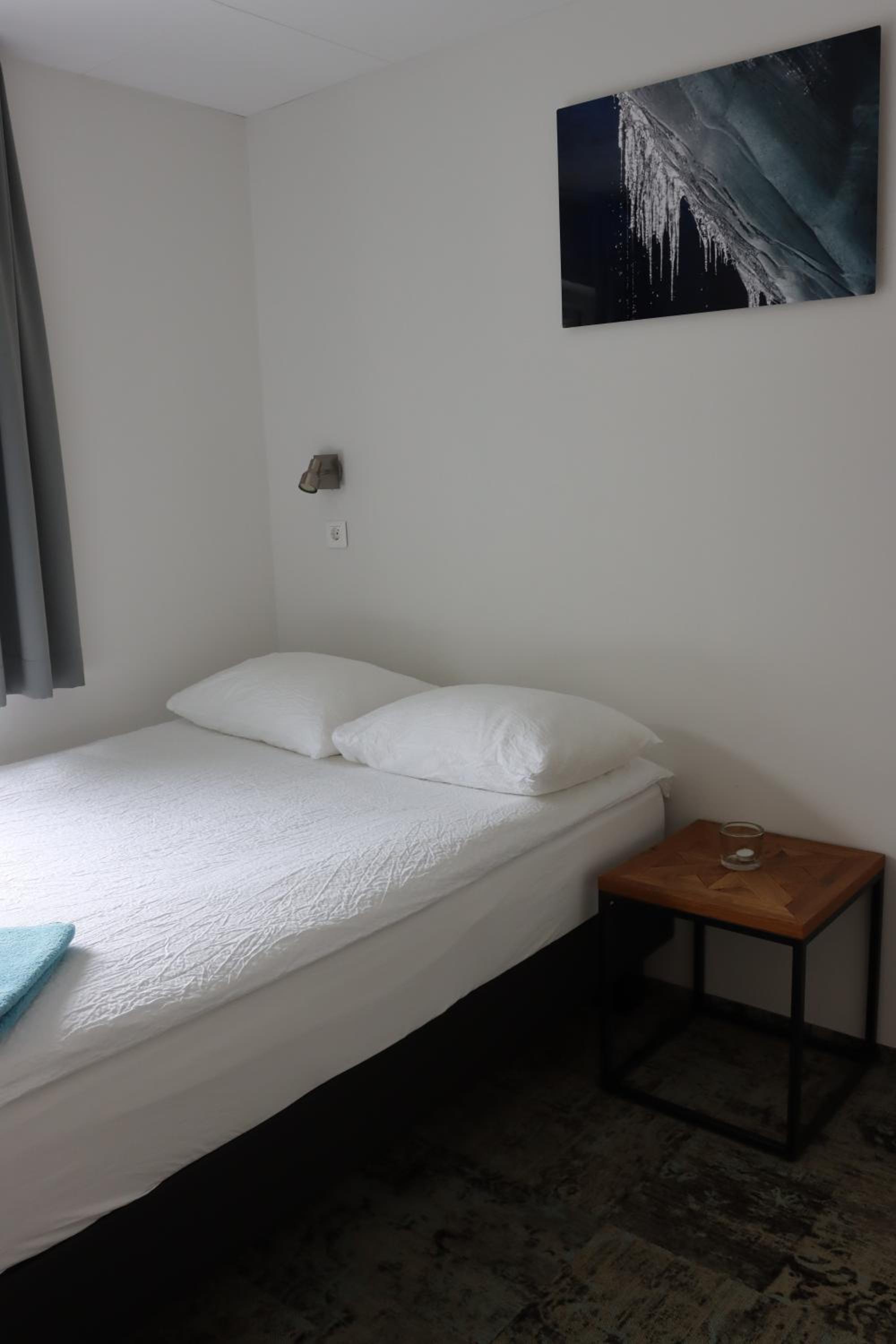 Single Room with Private Bathroom photo 3