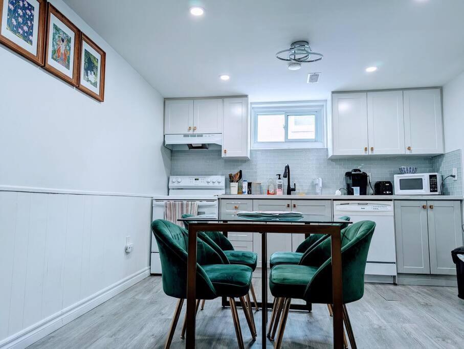 Two-Bedroom Apartment photo 2