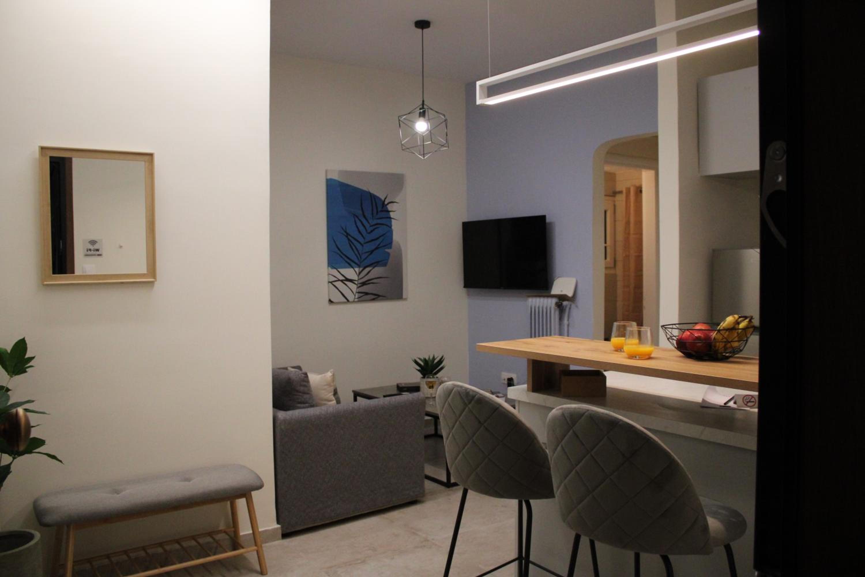 One-Bedroom Apartment