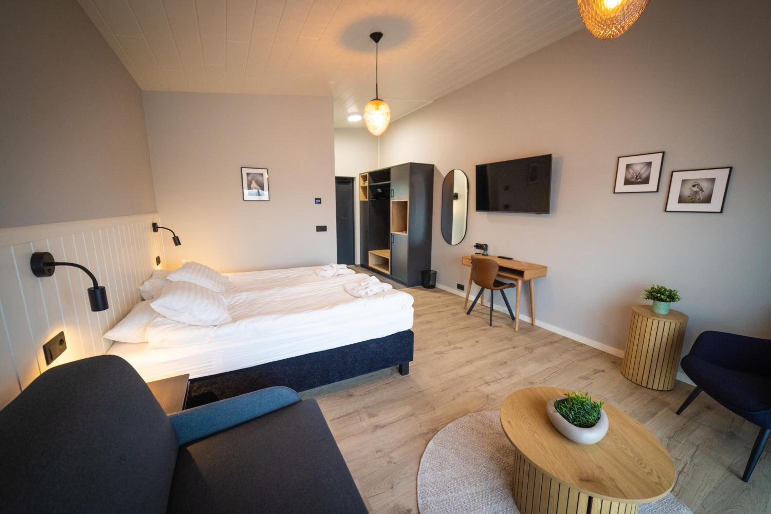Deluxe Bungalow - Photo 22