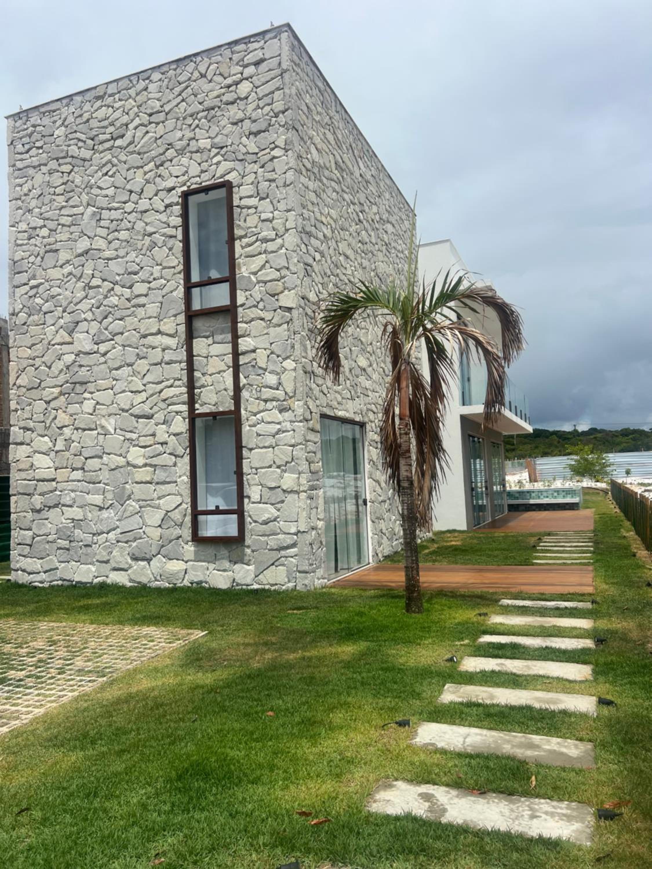 Four-Bedroom House photo 2