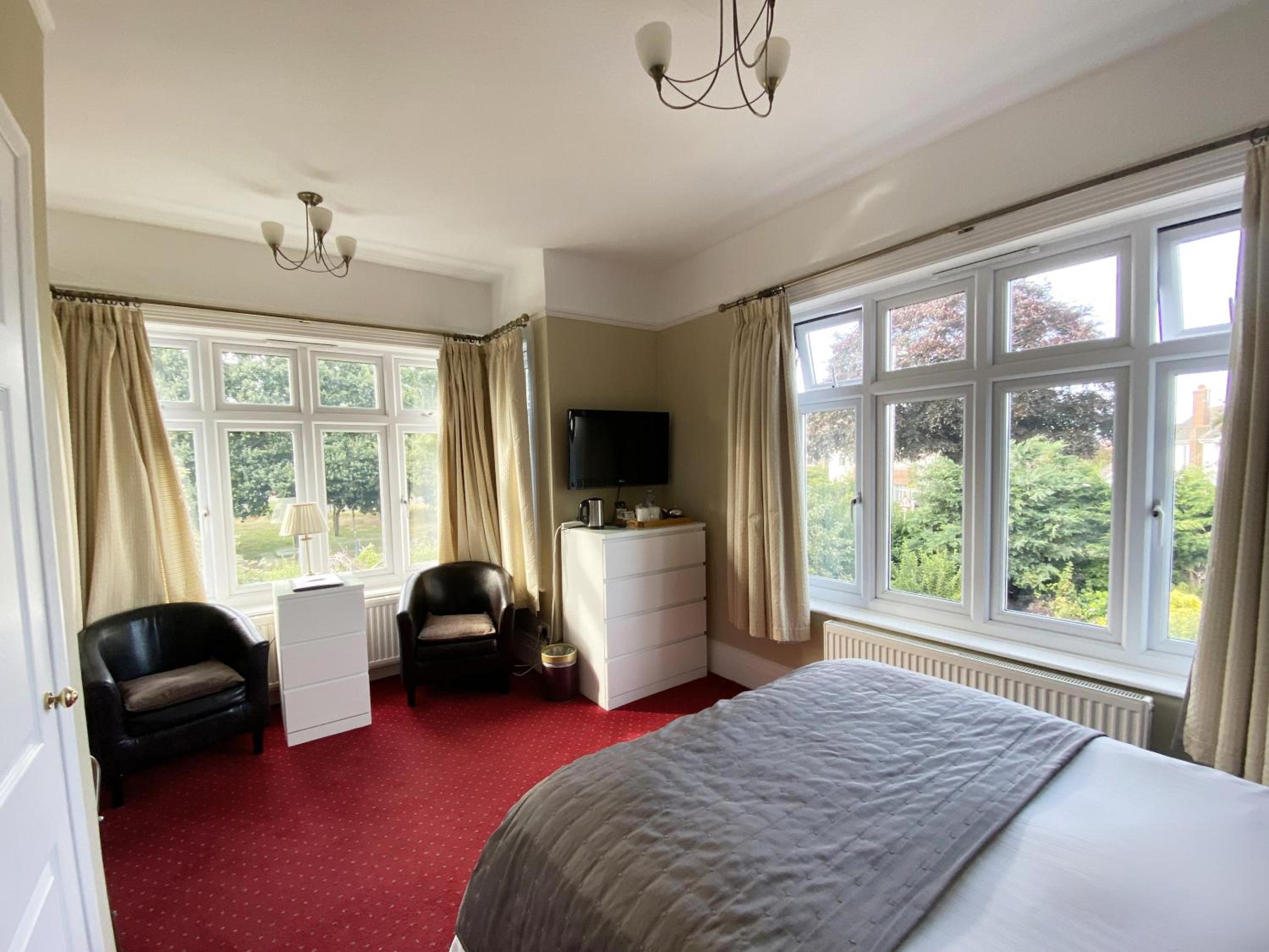 Double Room with Private Bathroom photo 3