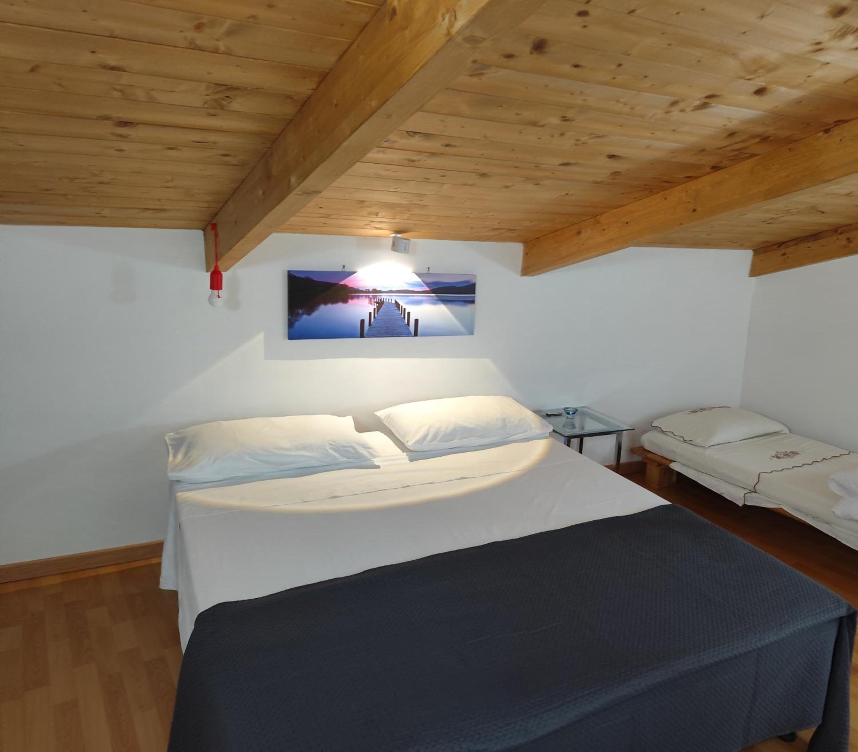 Large Double Room photo 1