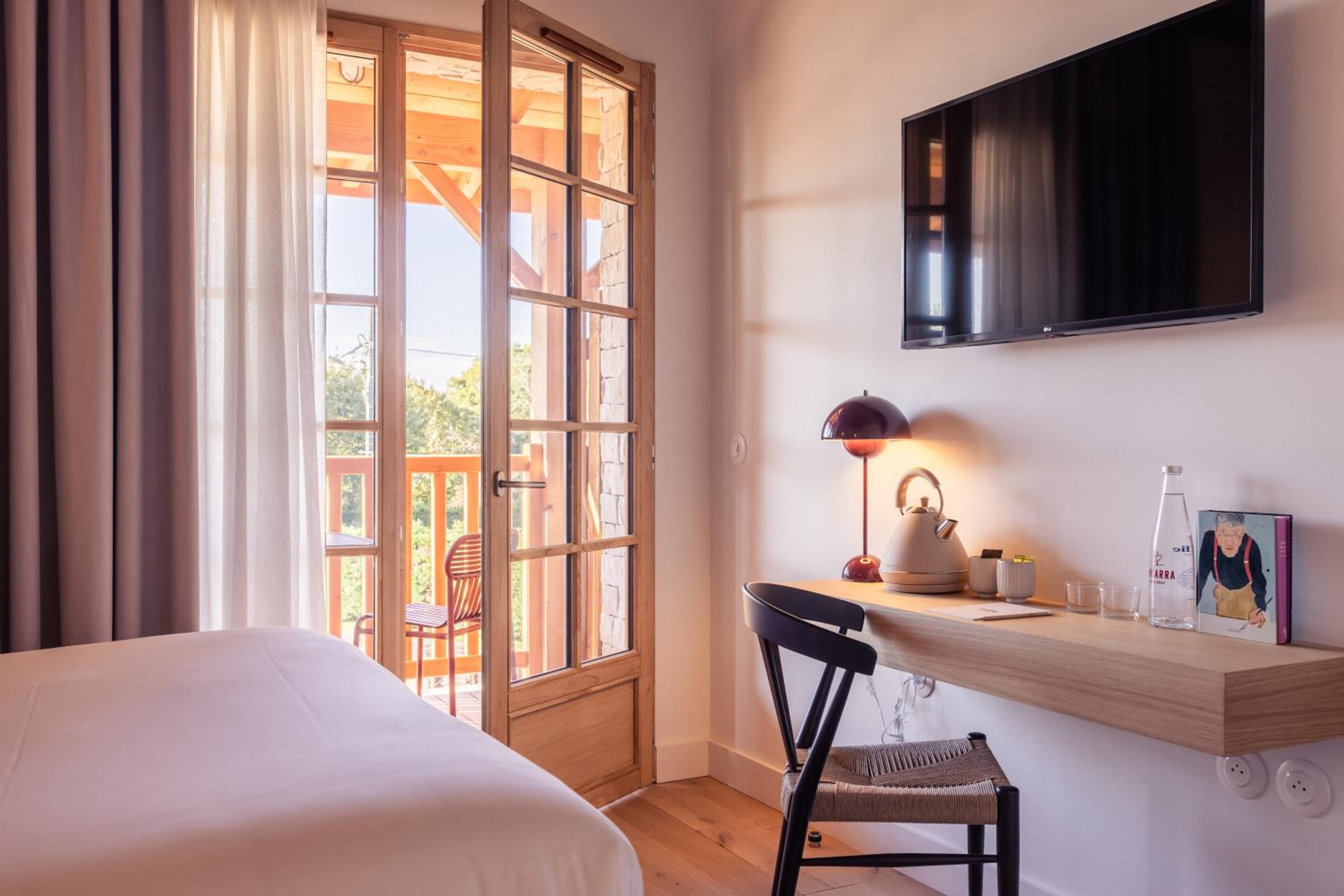 Superior Double Room - Photo 1