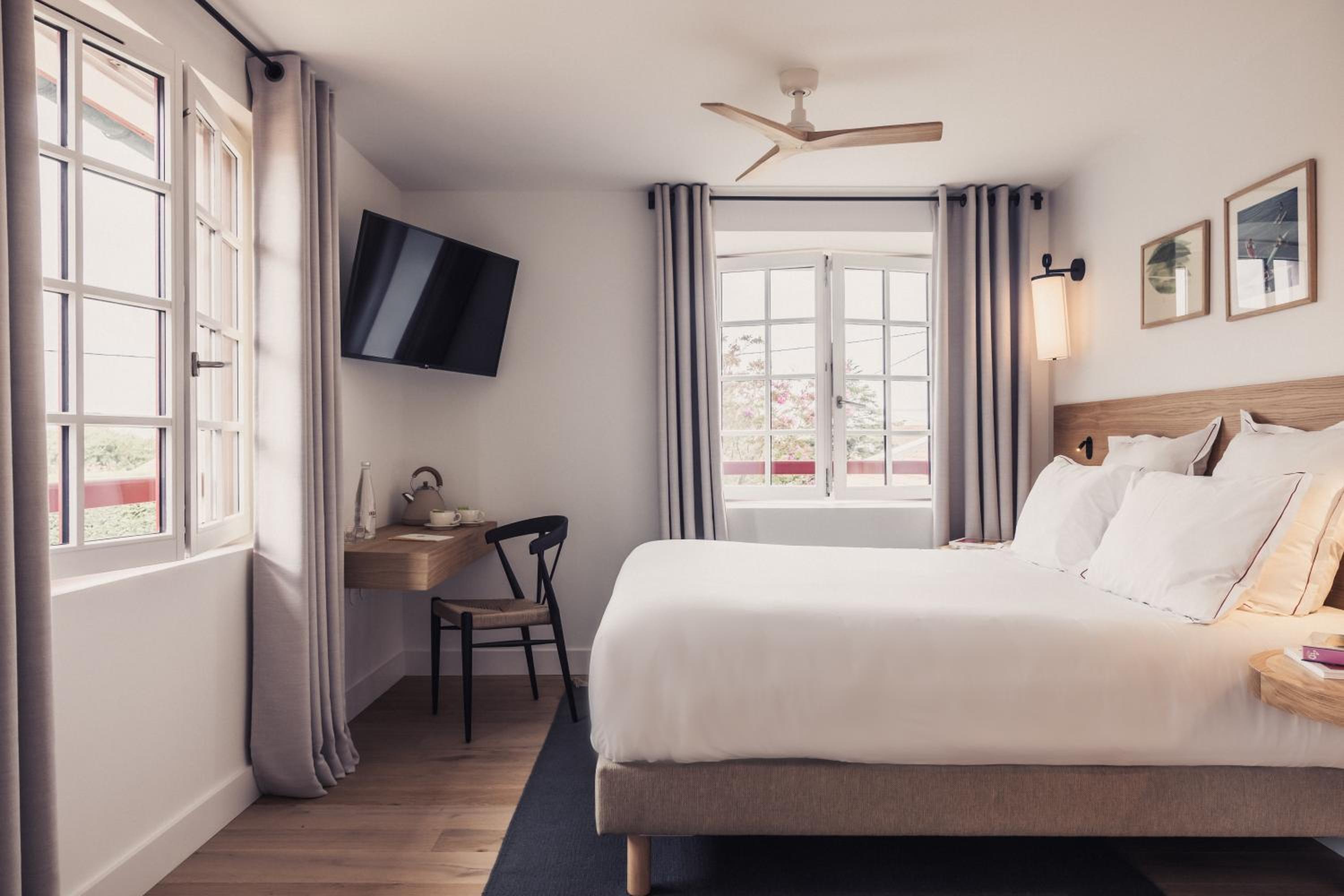 Deluxe Triple Room - Photo 12