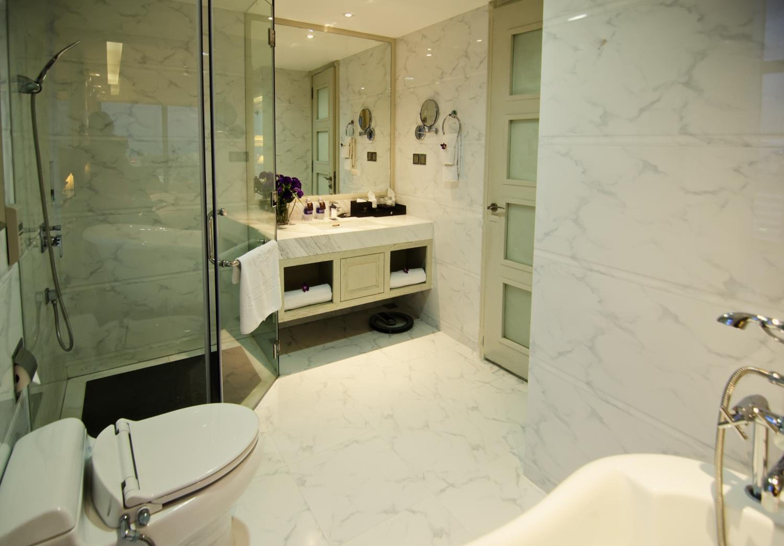 Two-Bedroom Apartment - One-way airport transfer & Afternoon Tea Included Once Per Stay - Photo 10