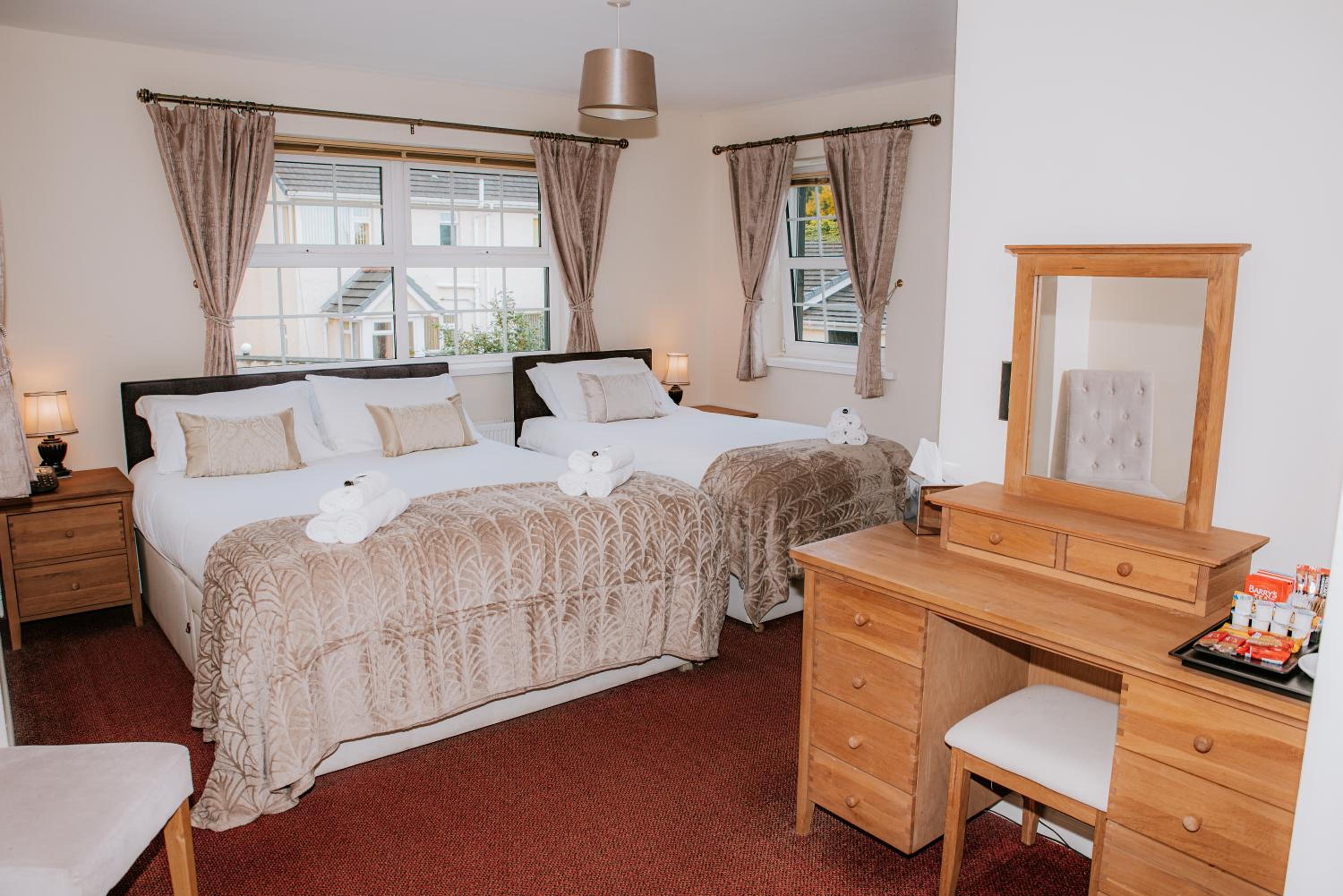 King Room with Mountain View
