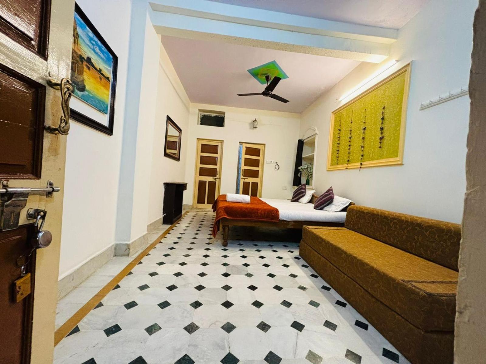 Economy Double or Twin Room
