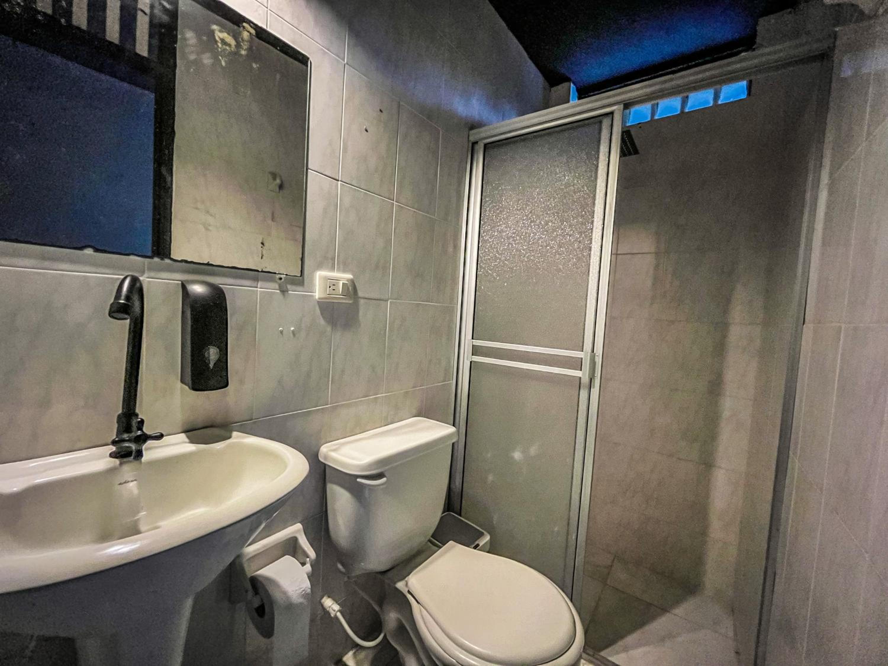 Standard Double Room with Shared Bathroom photo 3