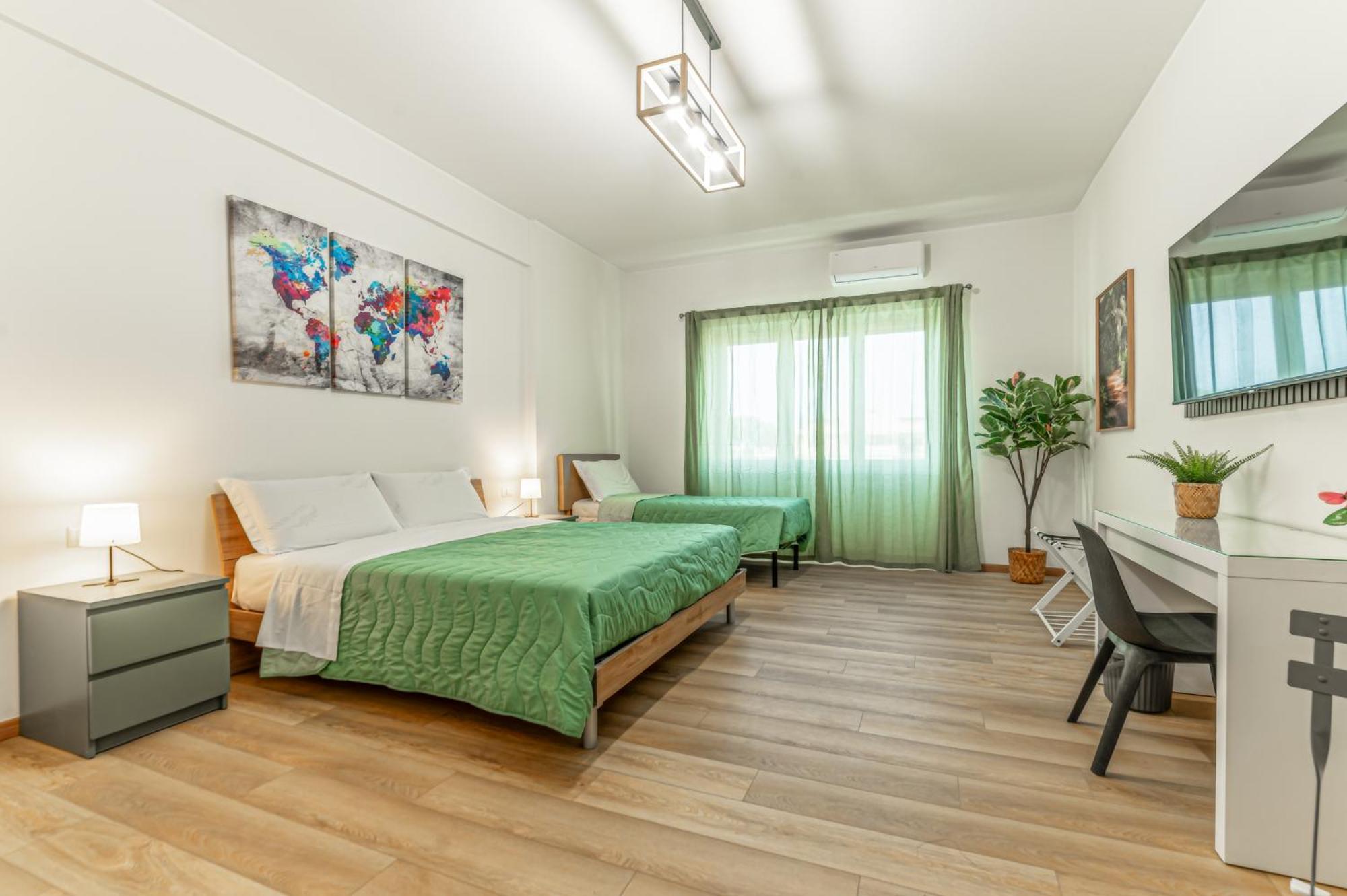 Economy Triple Room with Shared Bathroom