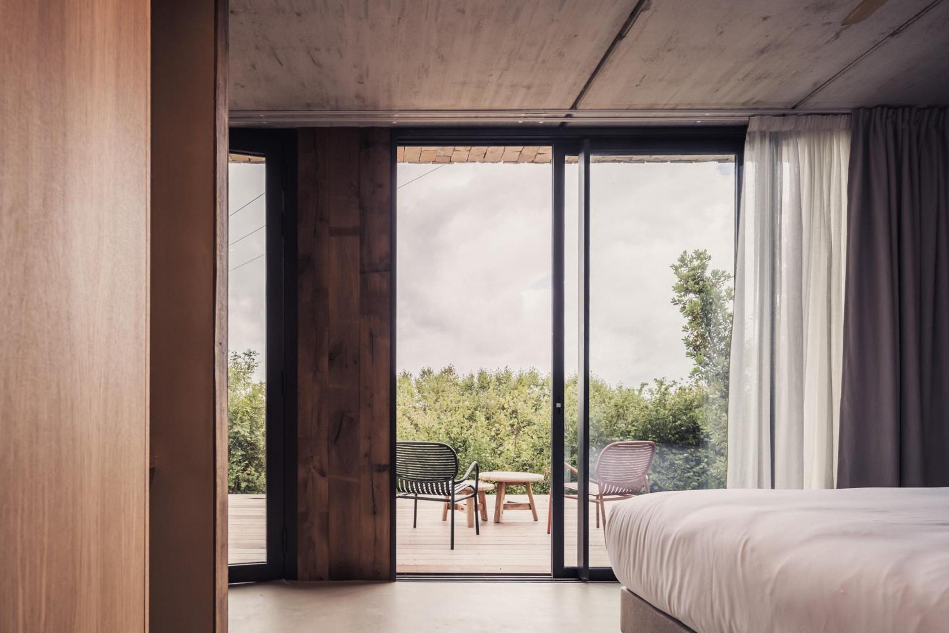 Suite with Garden View - Photo 3