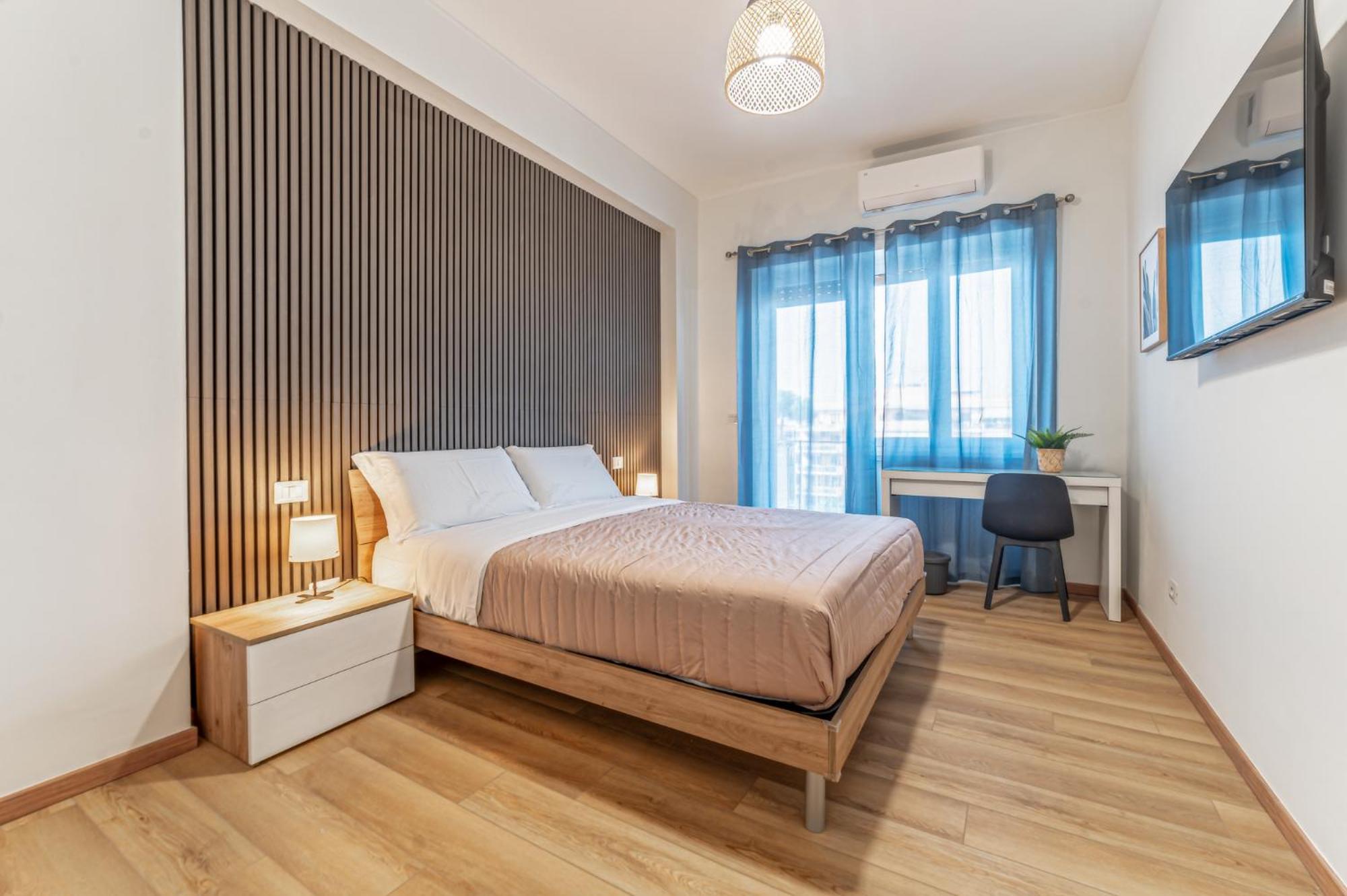 Standard Double Room with Shared Bathroom