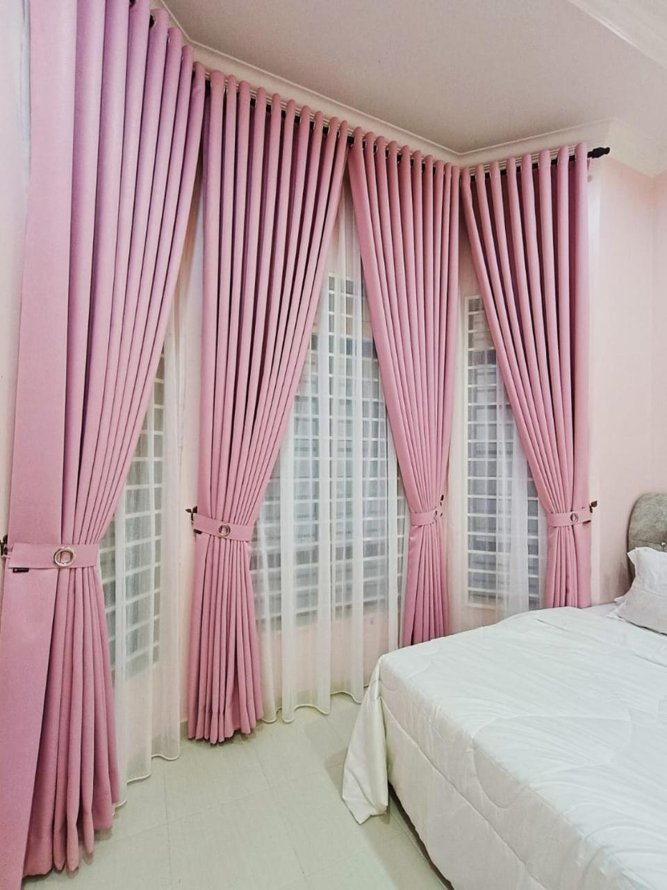 Four-Bedroom House photo 2