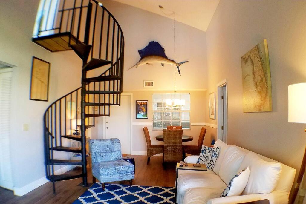 Three-Bedroom Apartment photo 1