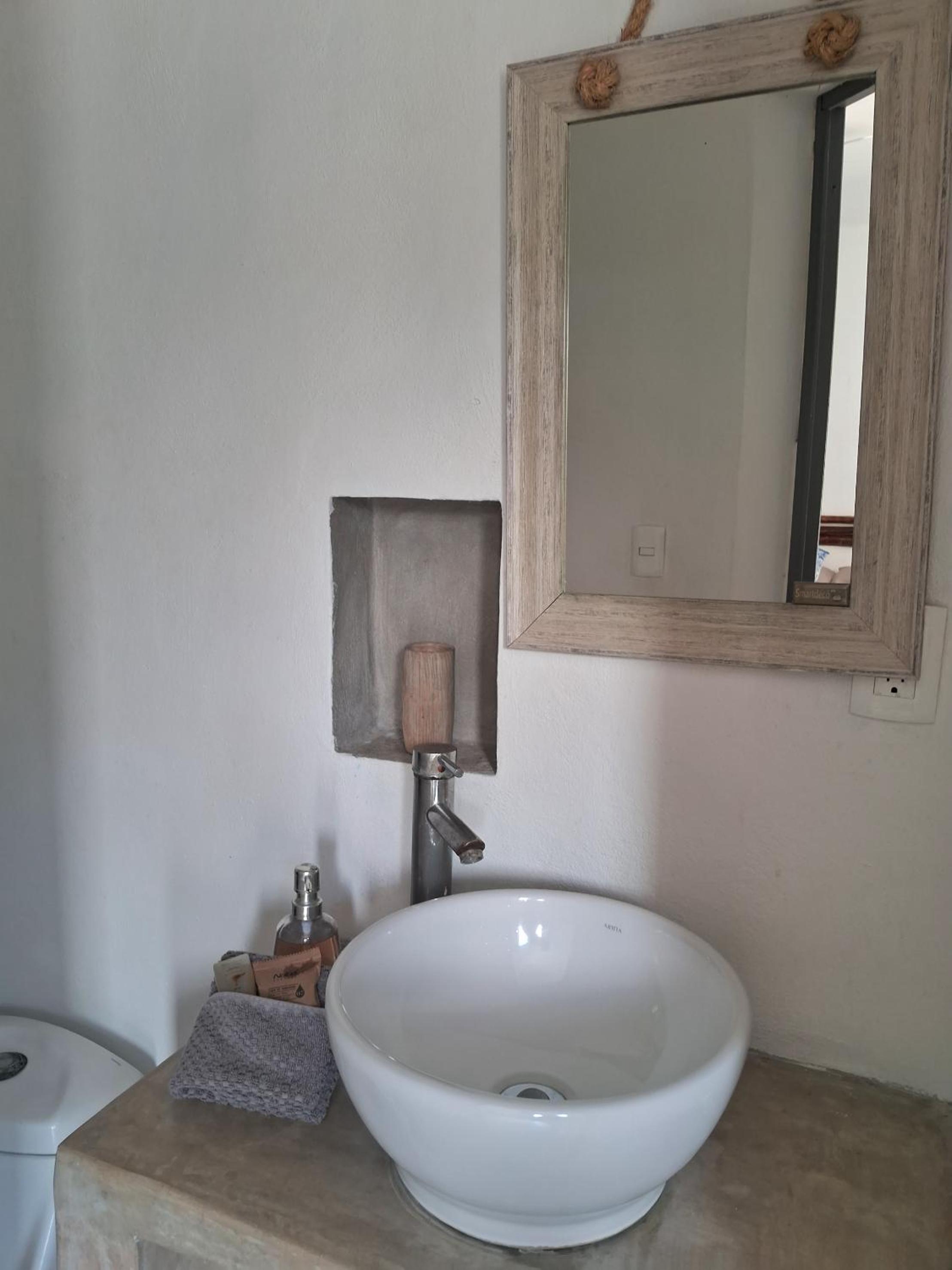 Twin Room - Photo 5