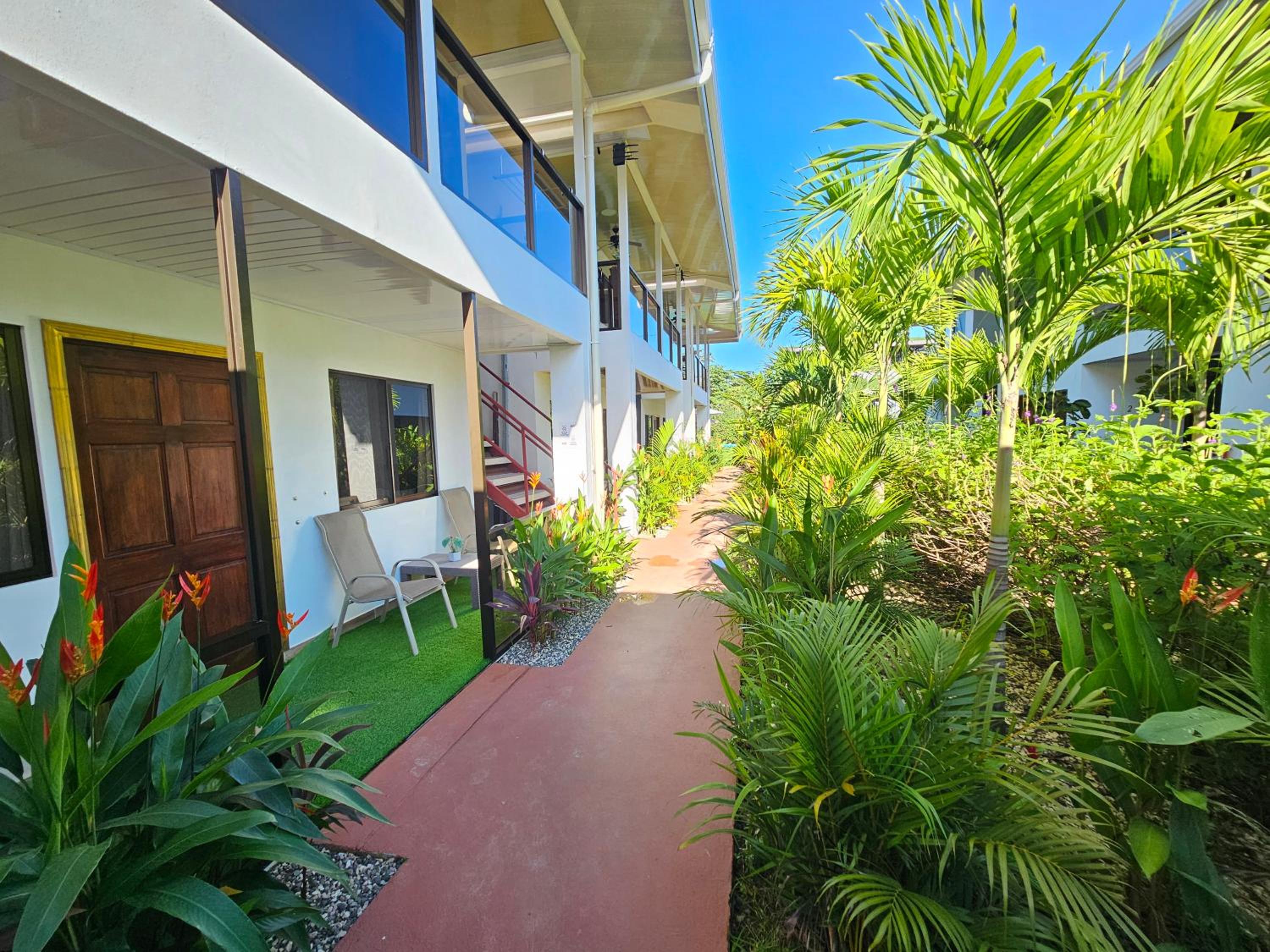 Apartment with Garden View