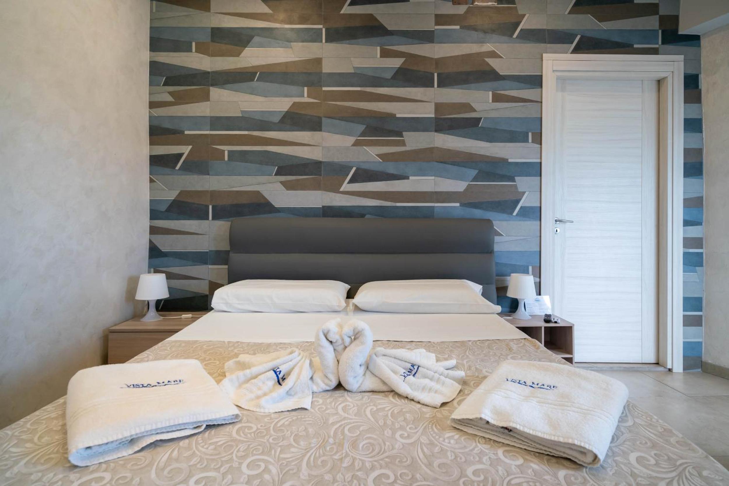 Apartment - Ground Floor photo 3