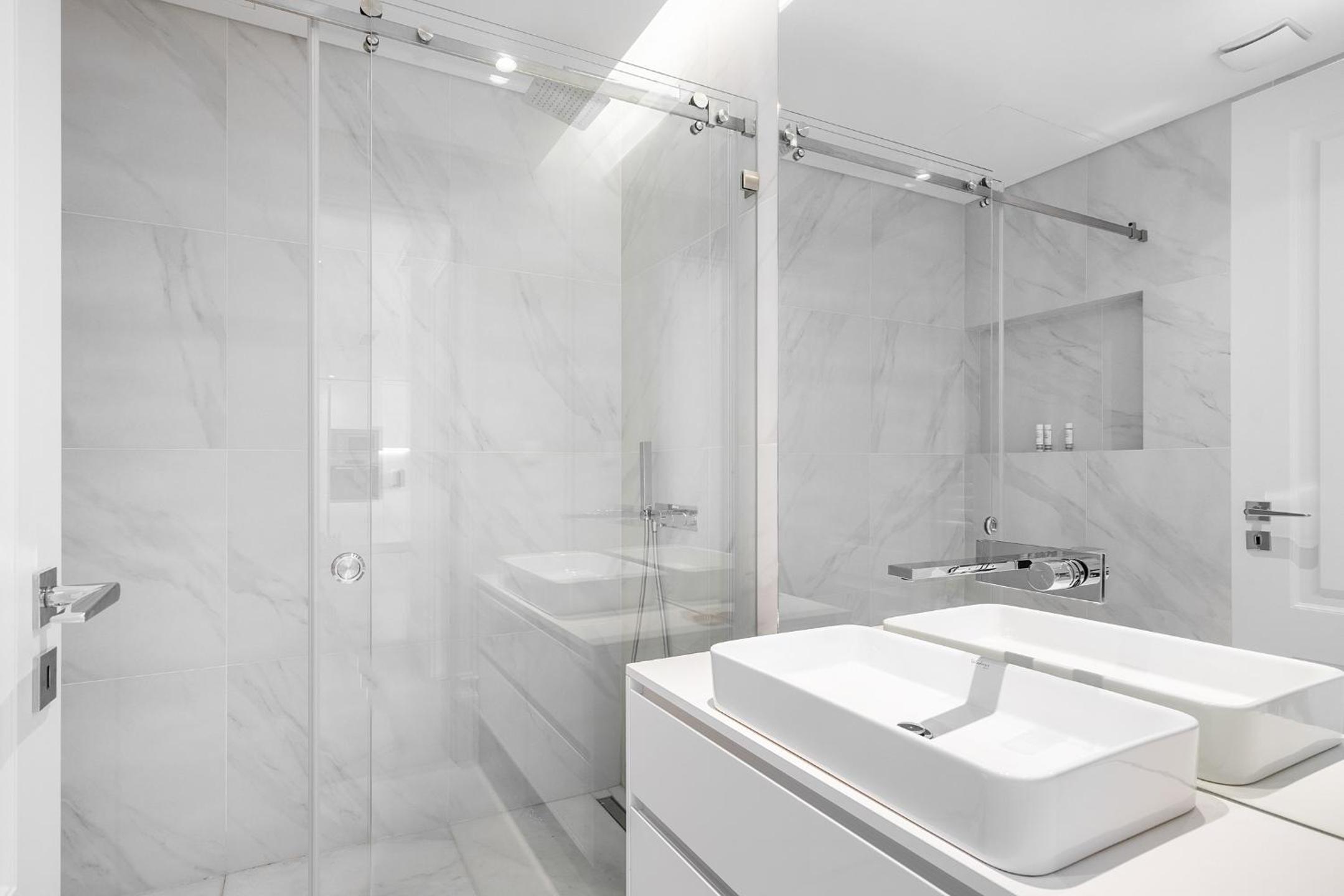 One-Bedroom Apartment - Penthouse  - Photo 5