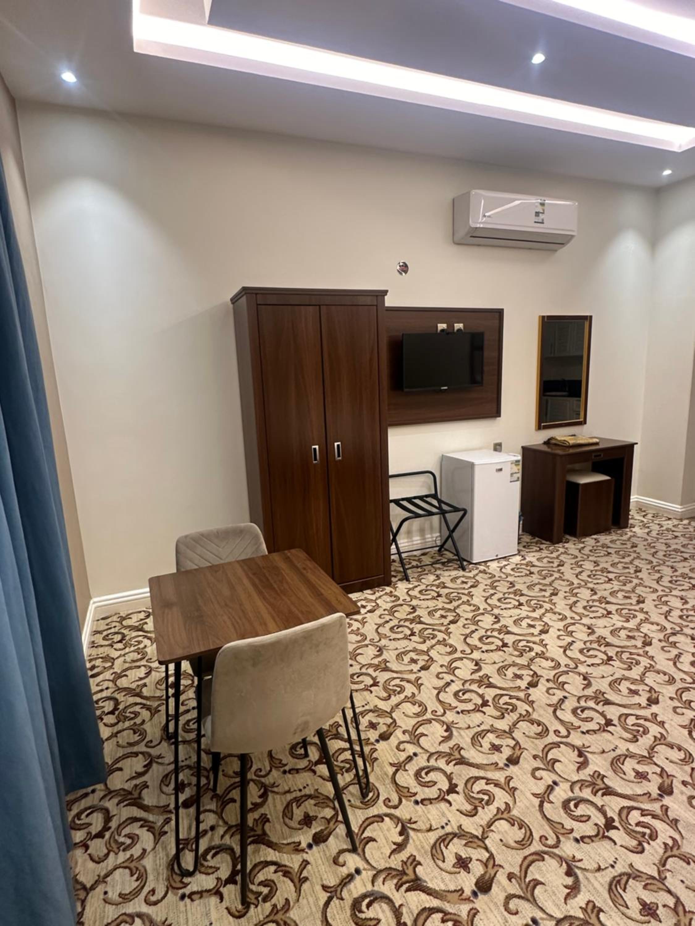 Deluxe King Room photo 3