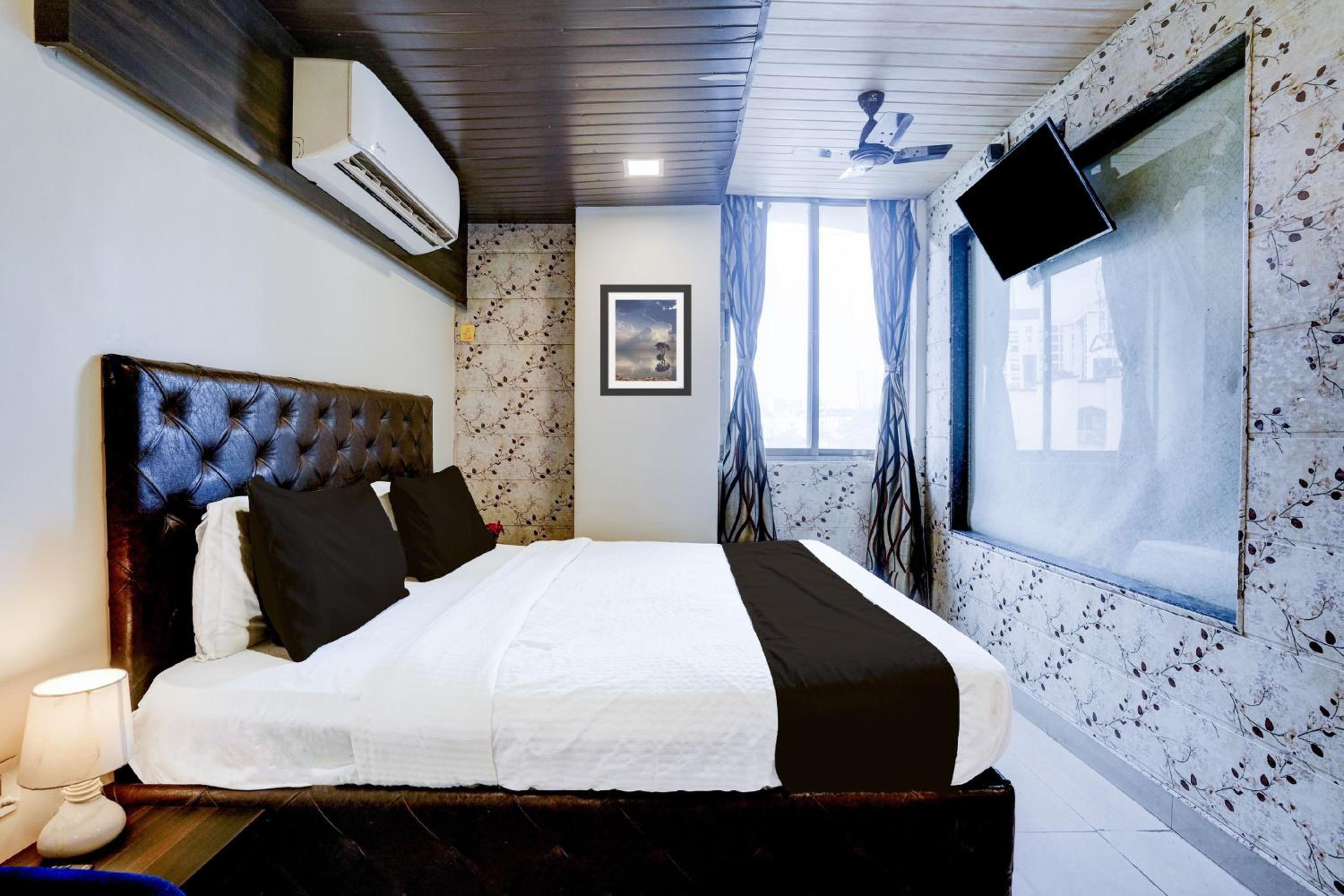 Classic Triple Room - Photo 4