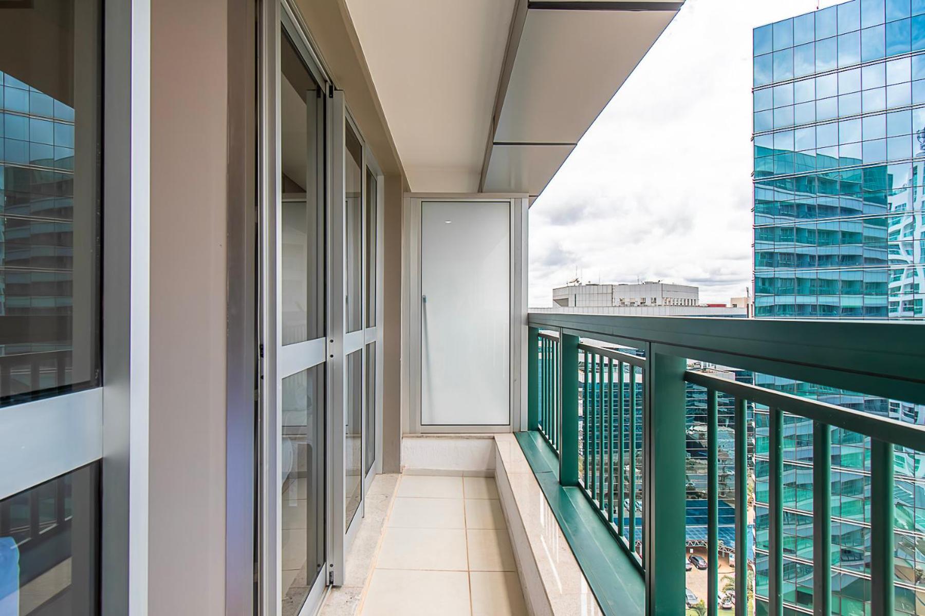 Two-Bedroom Deluxe Apartment with Balcony - Photo 7