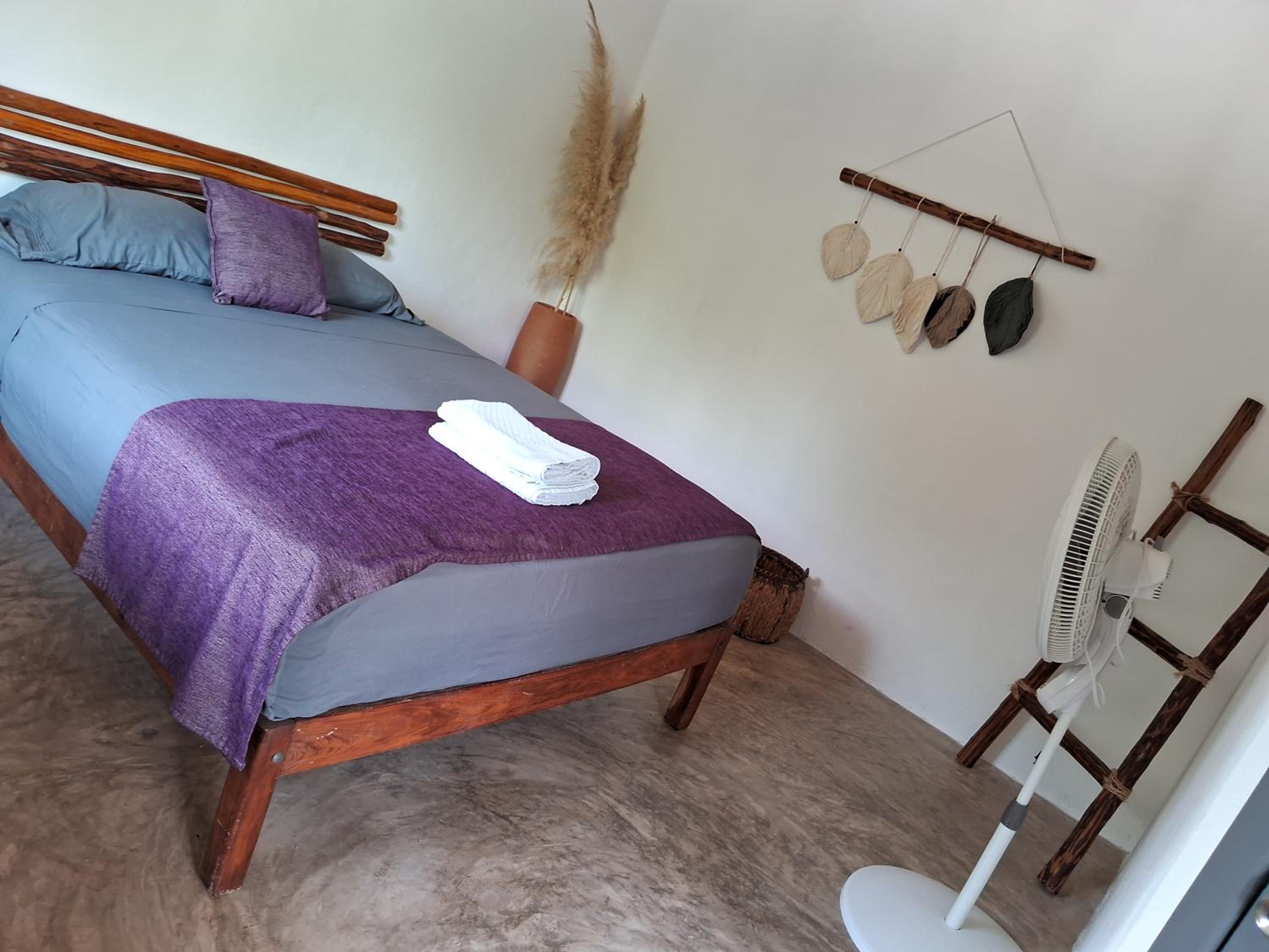 Standard Double Room with Fan - Photo 2