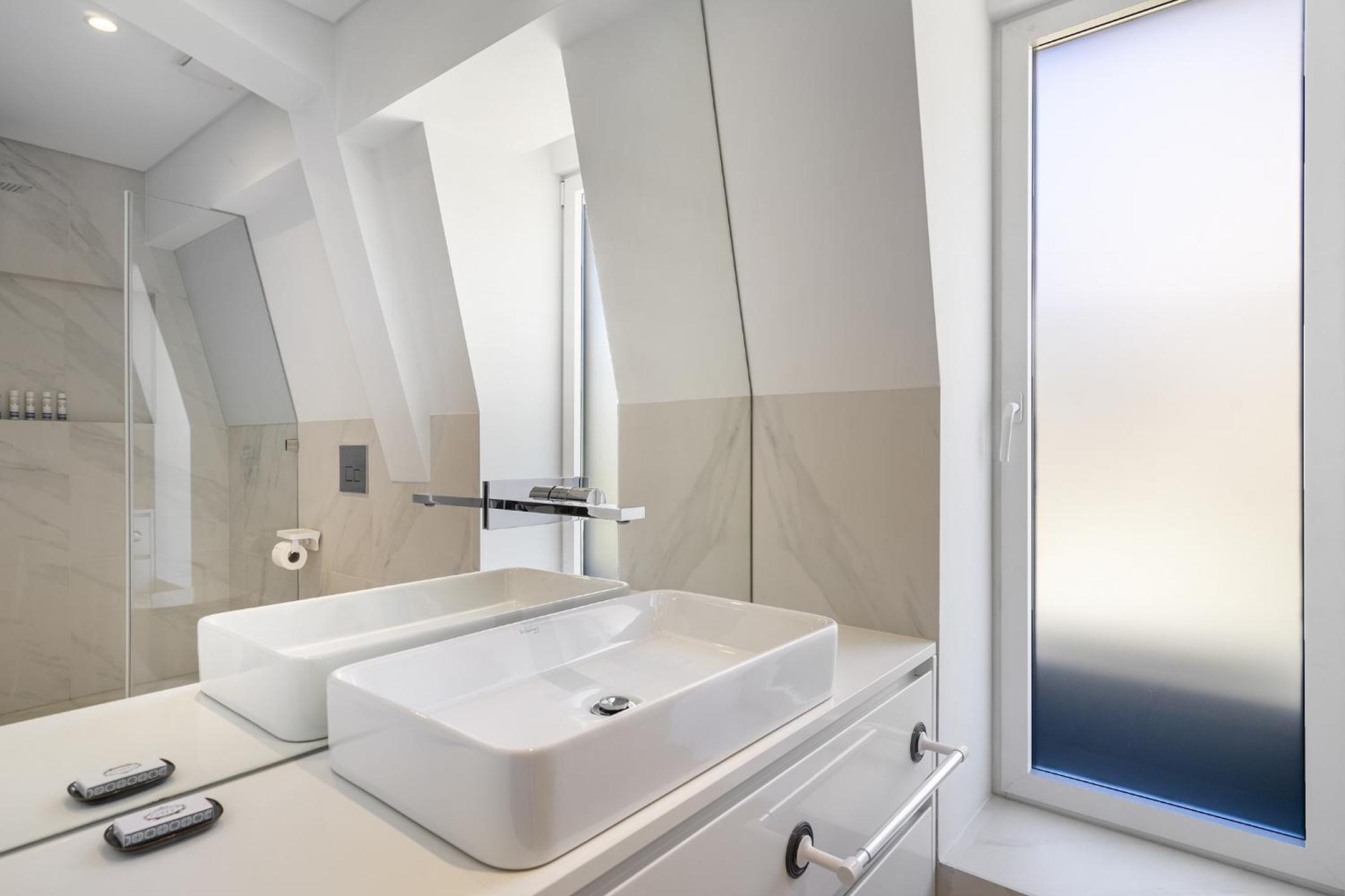 Two-Bedroom Apartment - Penthouse photo 3