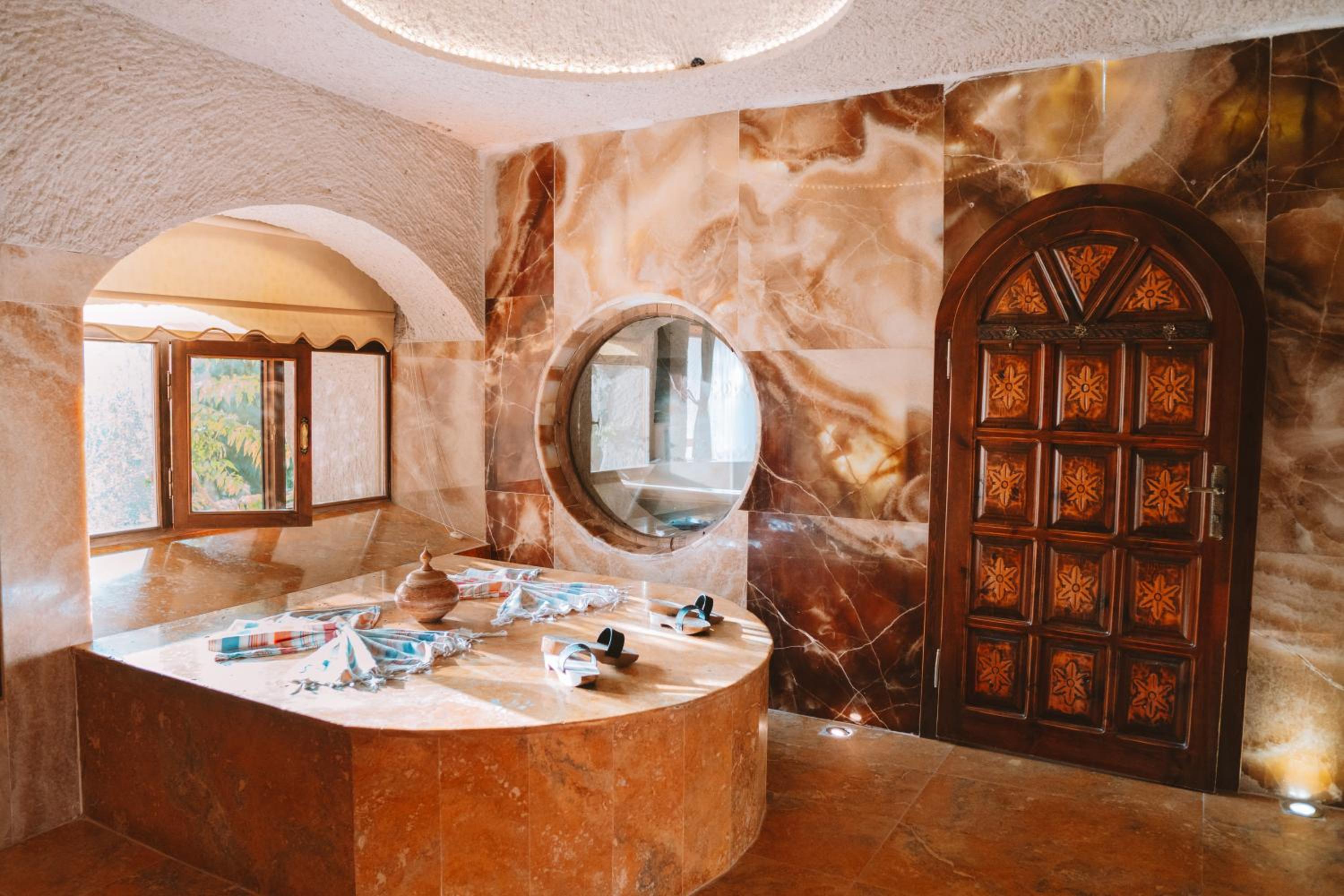 King Suite - Photo 13