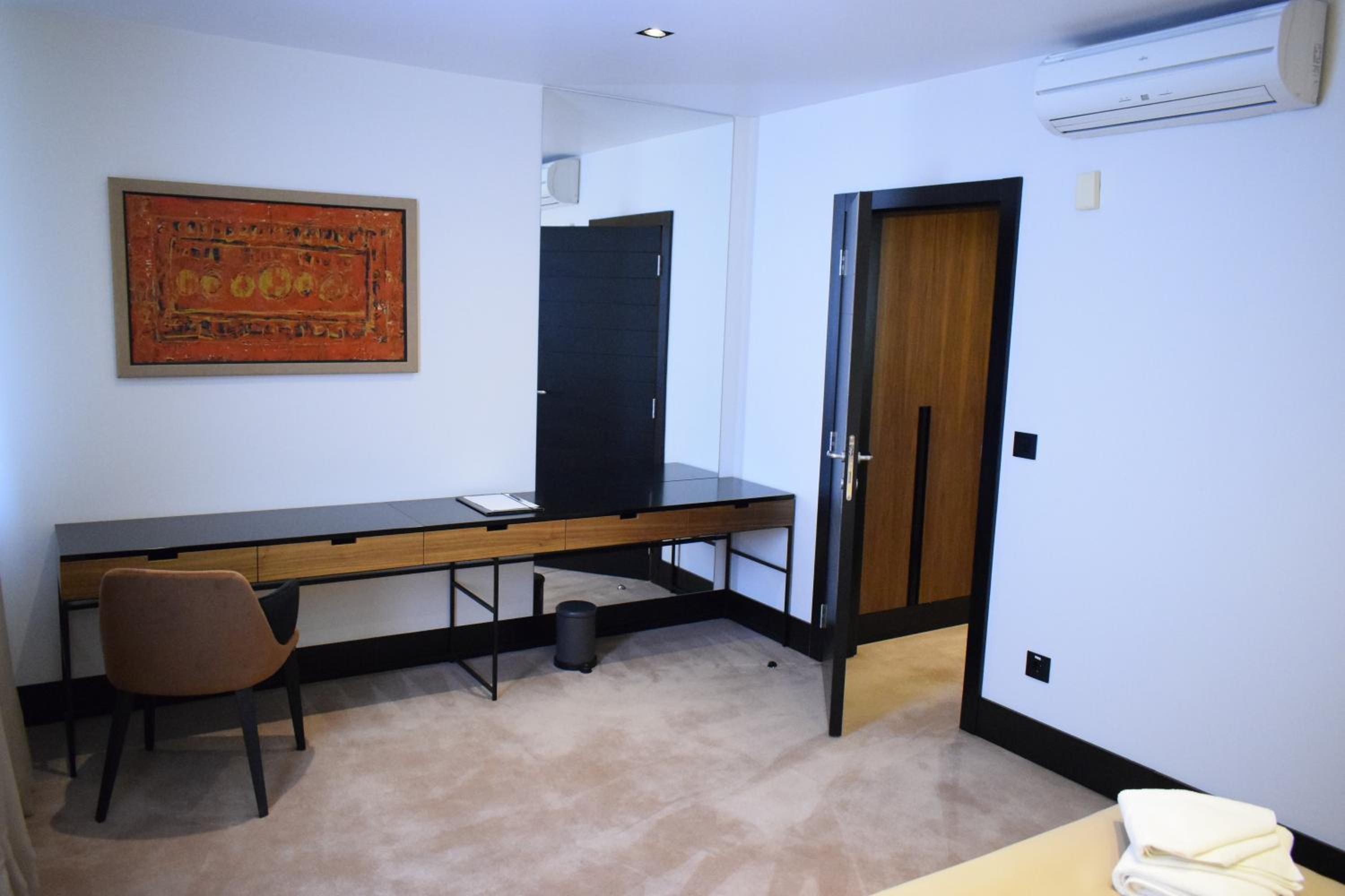 Deluxe Studio photo 2