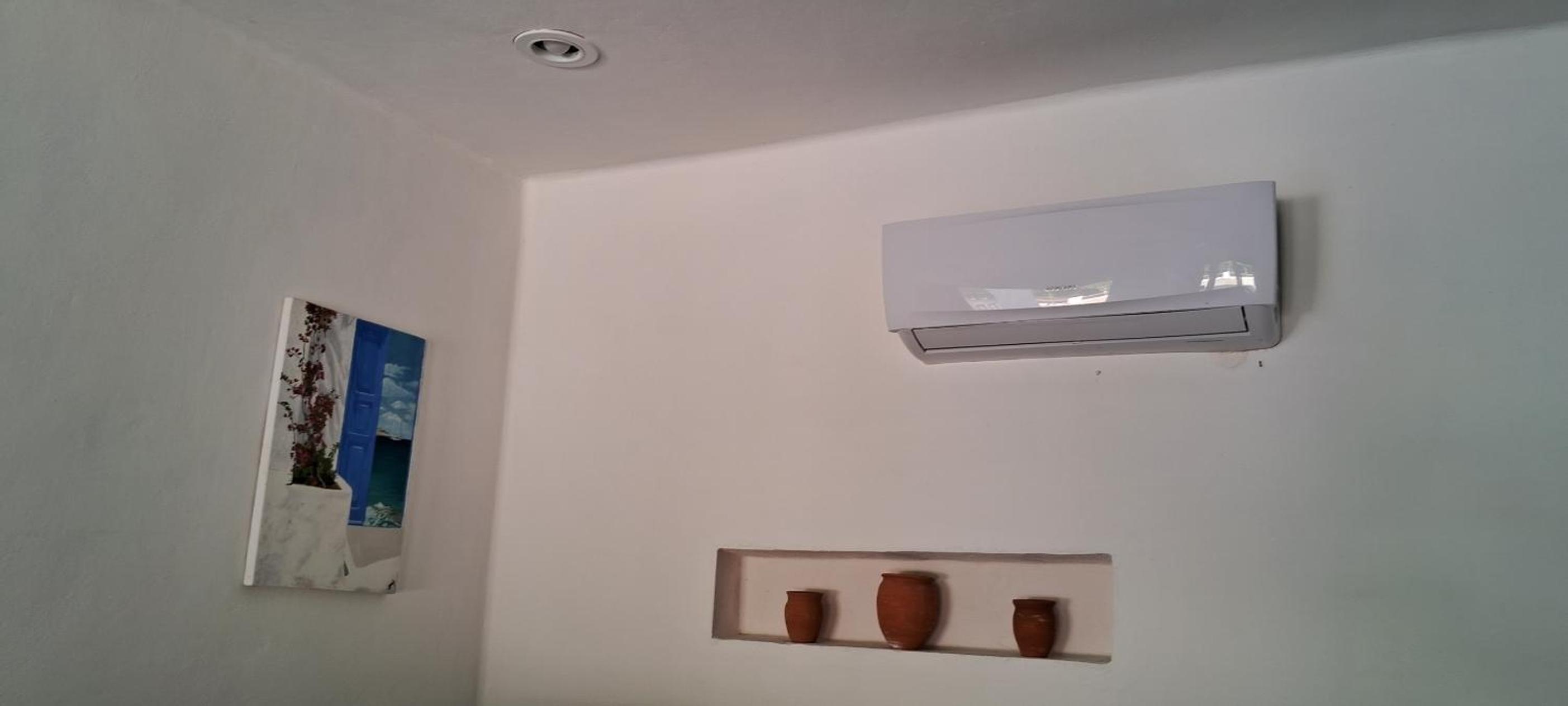 Twin Room - Photo 9