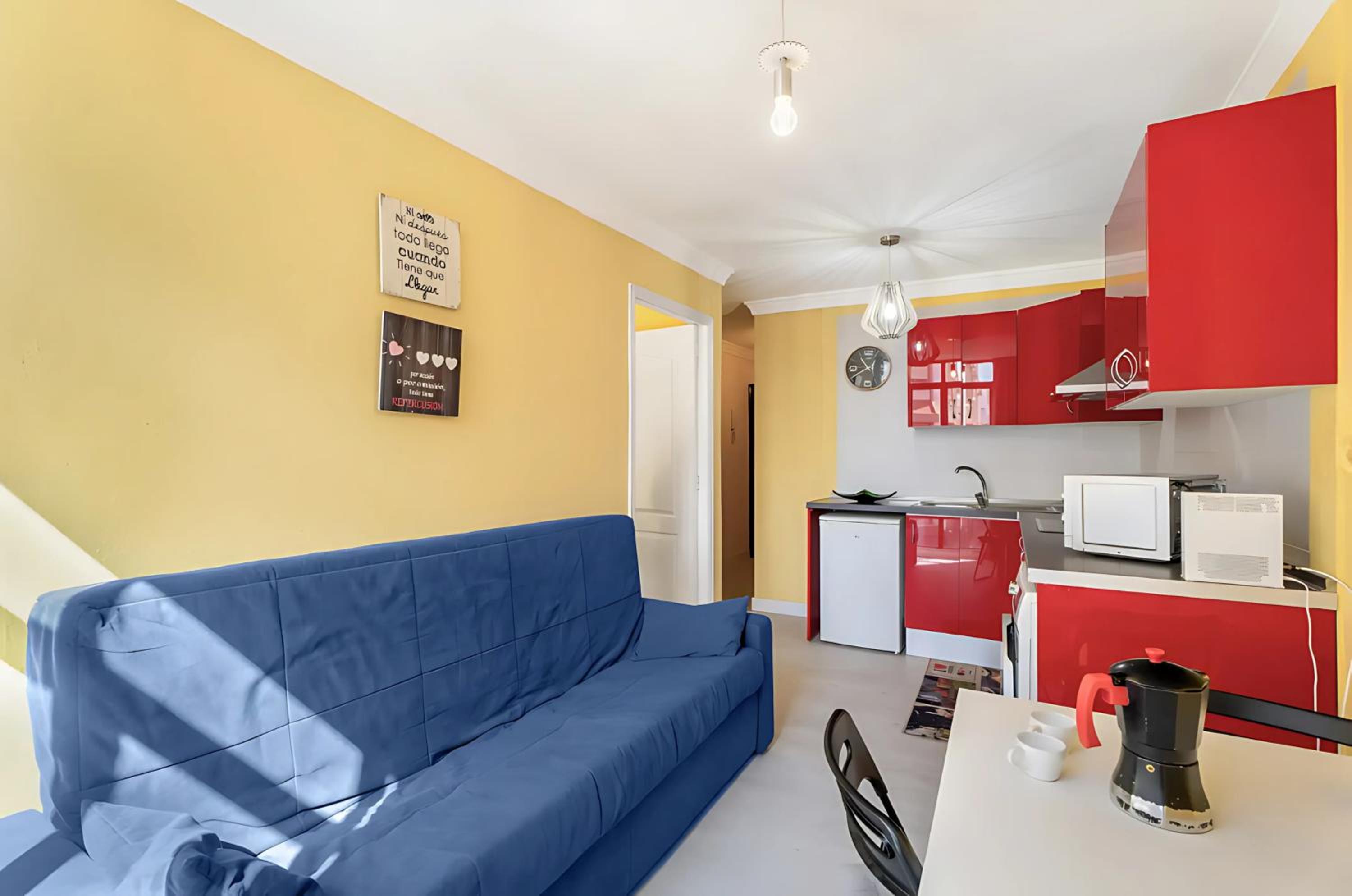 One-Bedroom Apartment photo 2