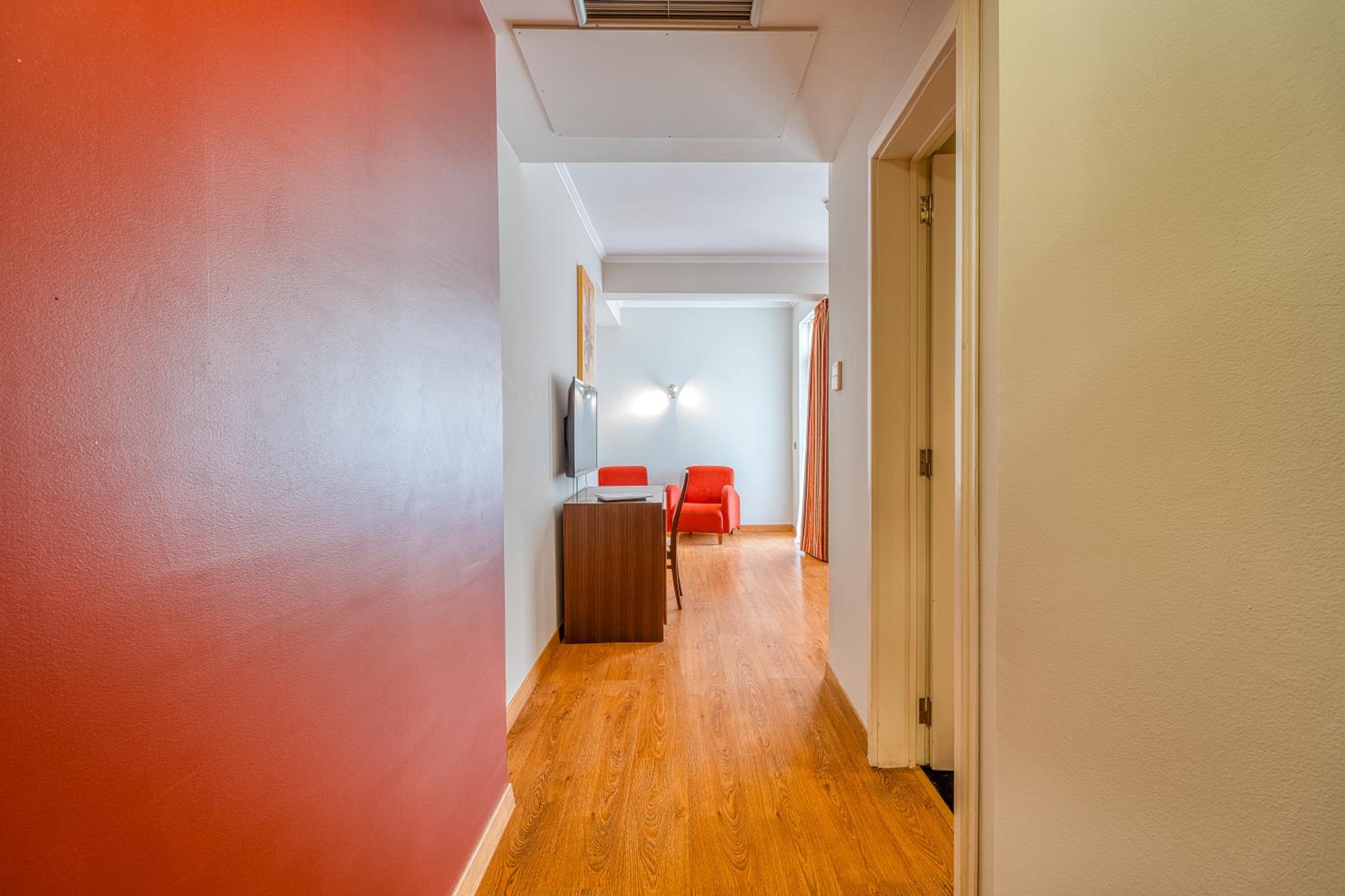 Superior Double or Twin Room with Mountain View - Photo 5