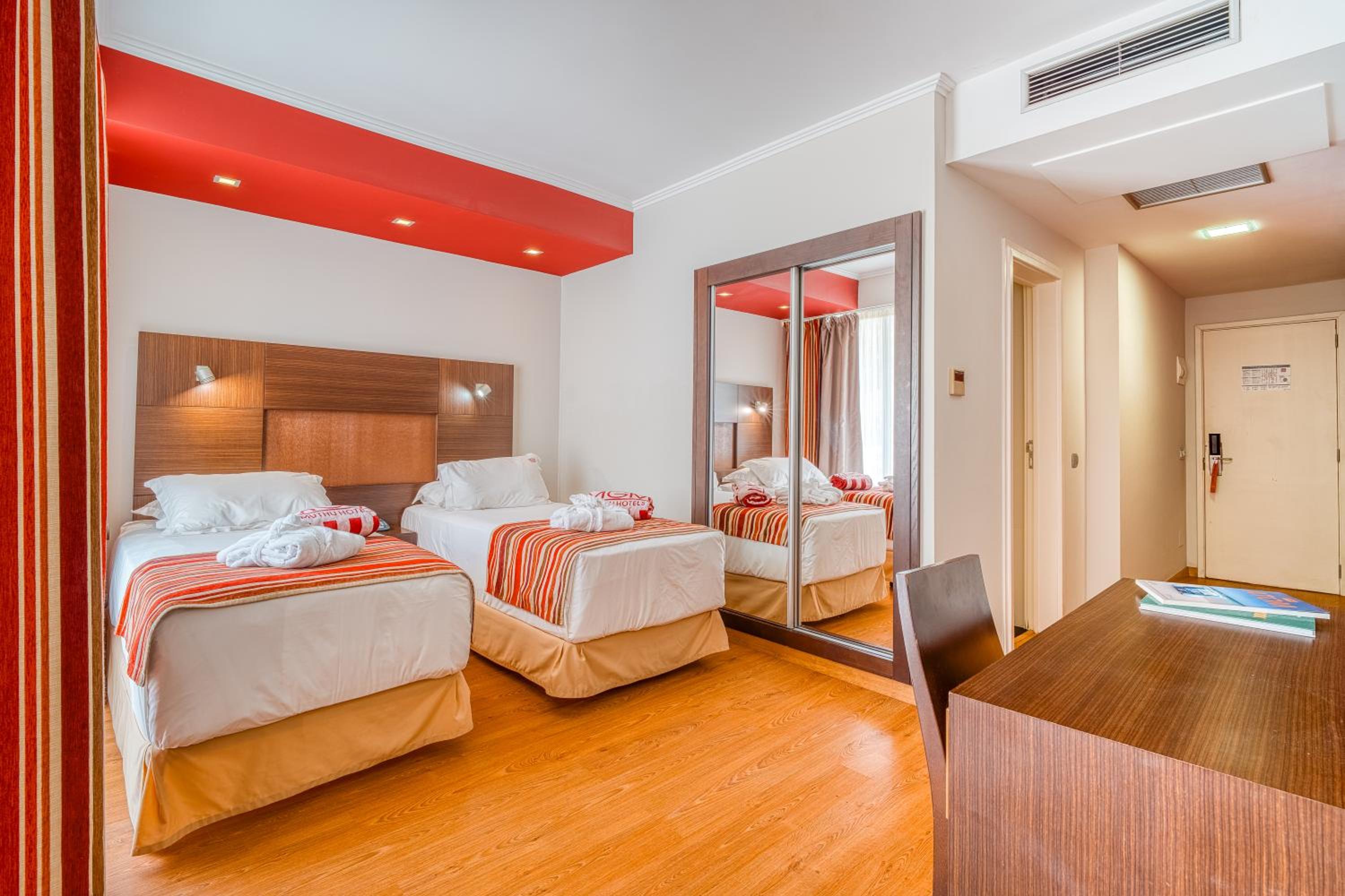 Superior Double or Twin Room with Mountain View - Photo 2
