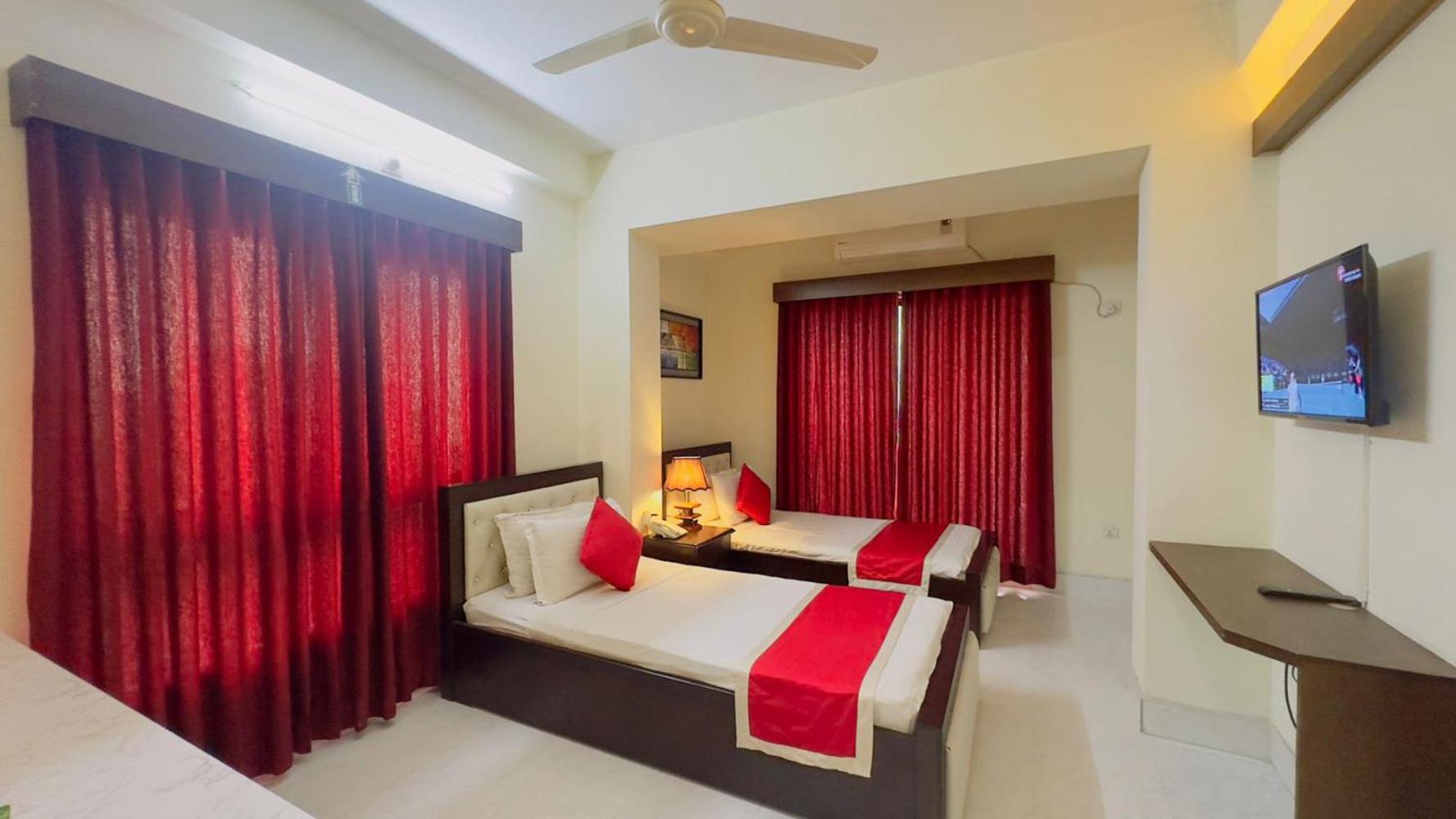 Deluxe Twin Room - Photo 10