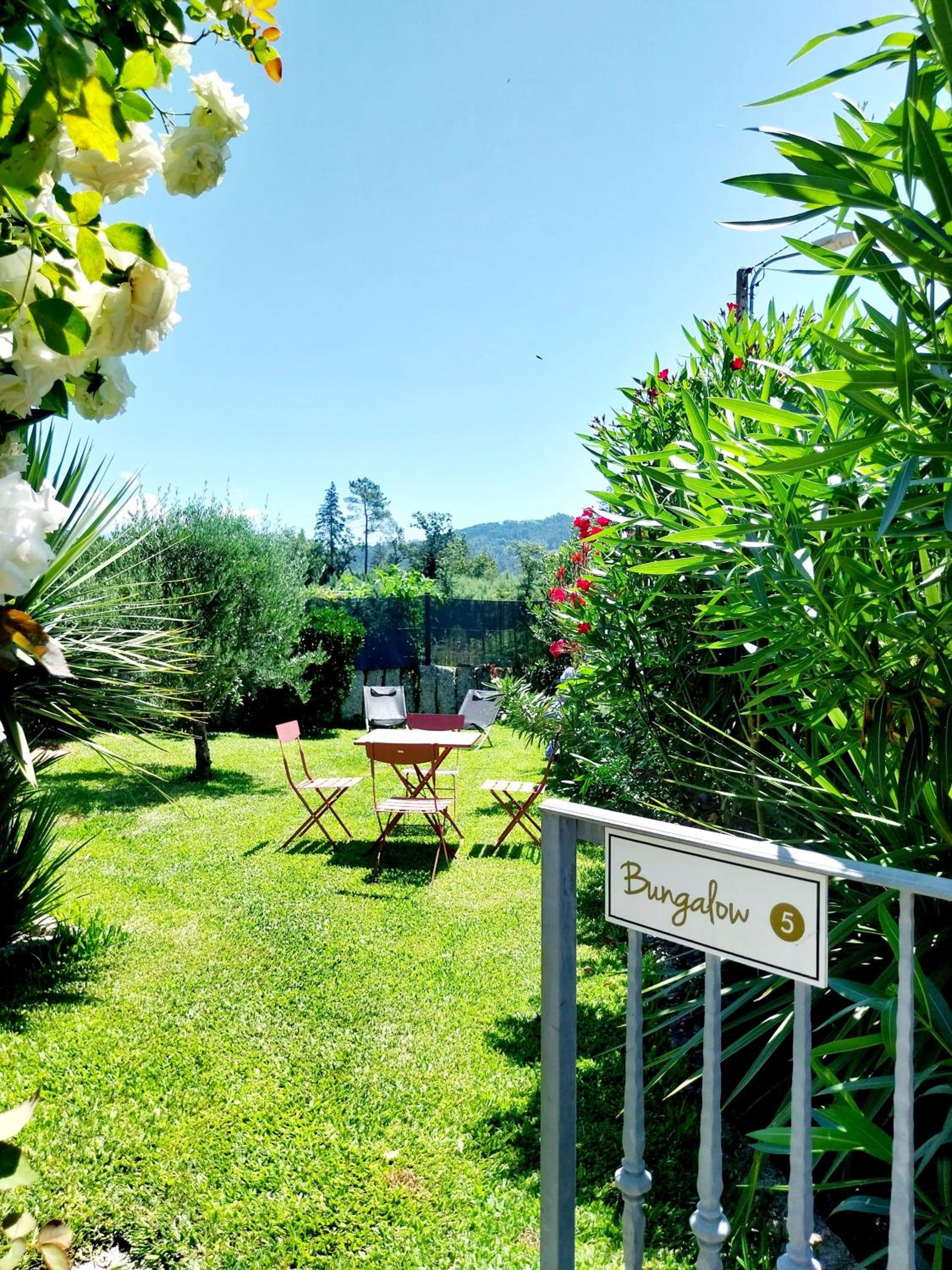Bungalow with Garden View photo 2