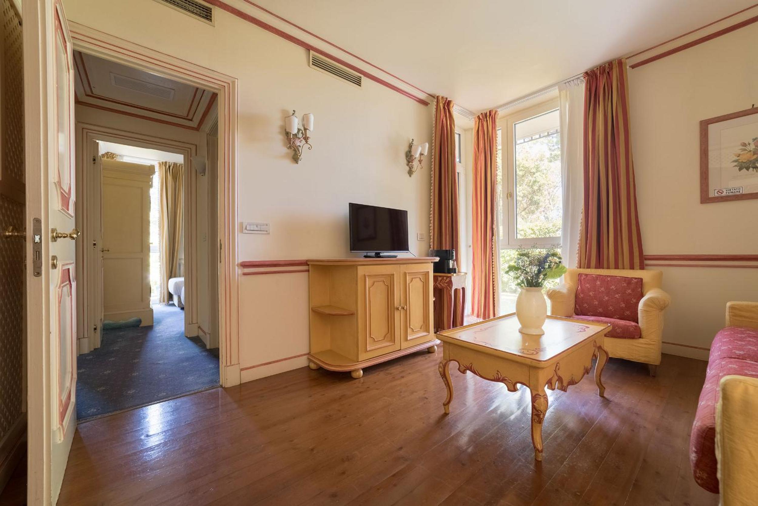 Classic Room - Photo 6