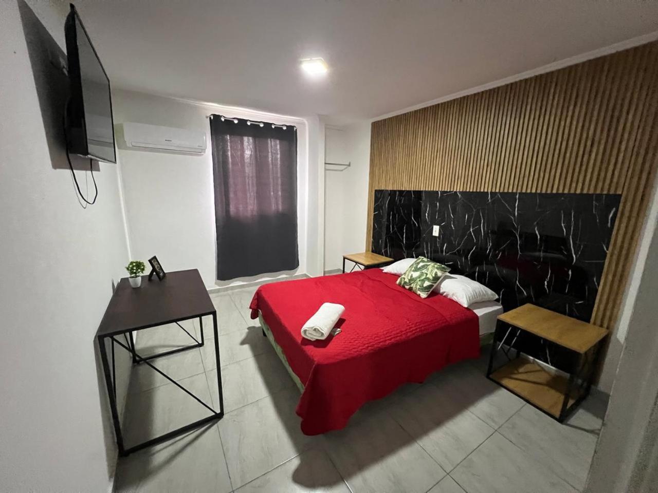 Budget Double Room - Photo 3