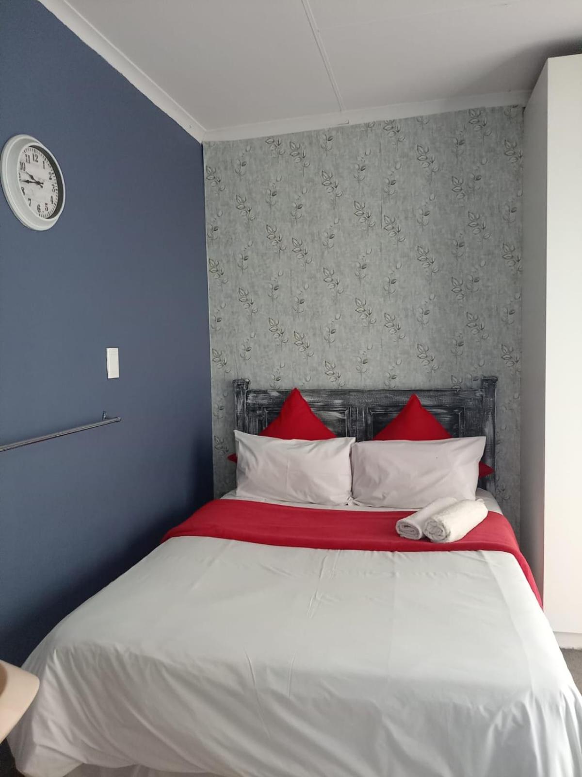 Double Room with Private Bathroom photo 1